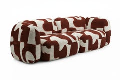 Canapé deux places moderne bio en jacquard velouté bleu marine avec motifs audacieux