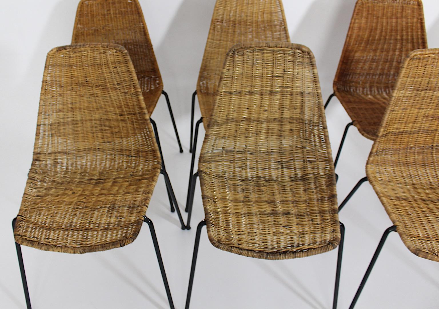 Mid-20th Century Organic Modern Vintage Eight Rattan Metal Dining Chairs Gian Franco Legler 1950s For Sale