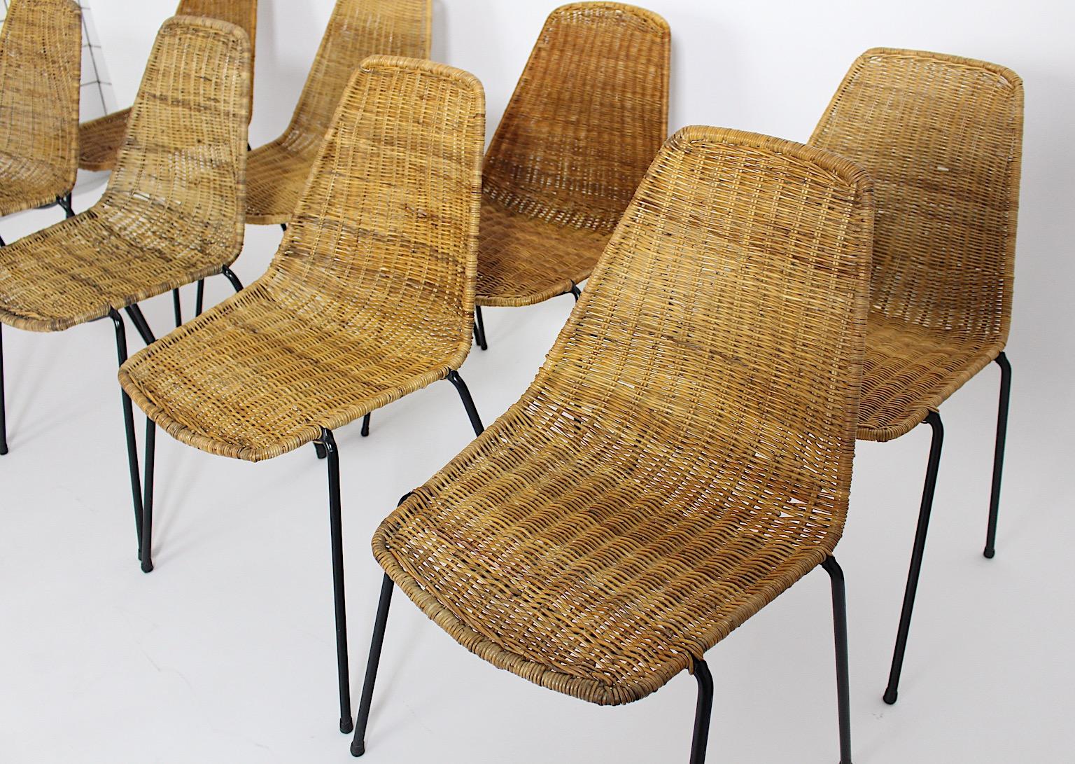 Métal Huit chaises de salle à manger vintage en métal organique et moderne de Gian Franco Legler, années 1950 en vente