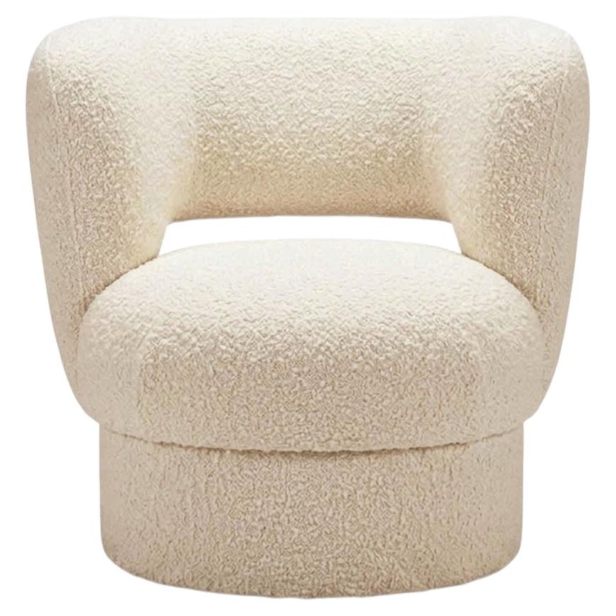 Poltrona moderna organica in bouclé bianco Ritual
