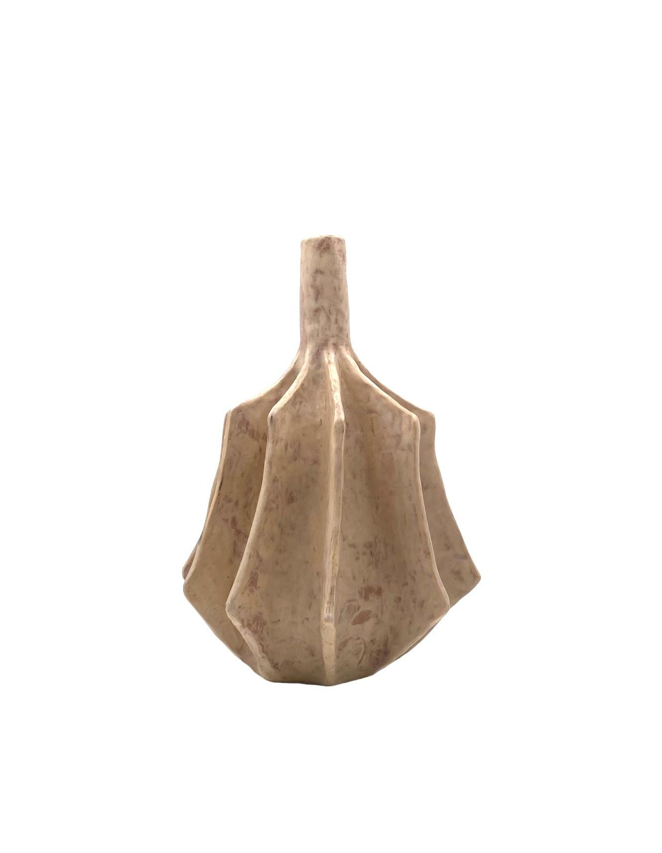 Organic modern white earthenware vase, France 1970s in vendita 3