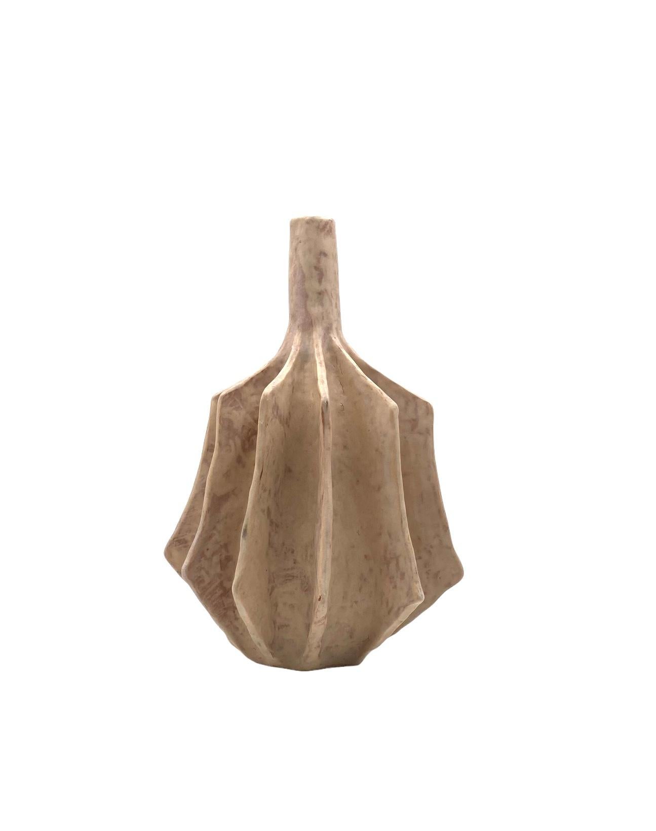 Organic modern white earthenware vase, France 1970s in vendita 4