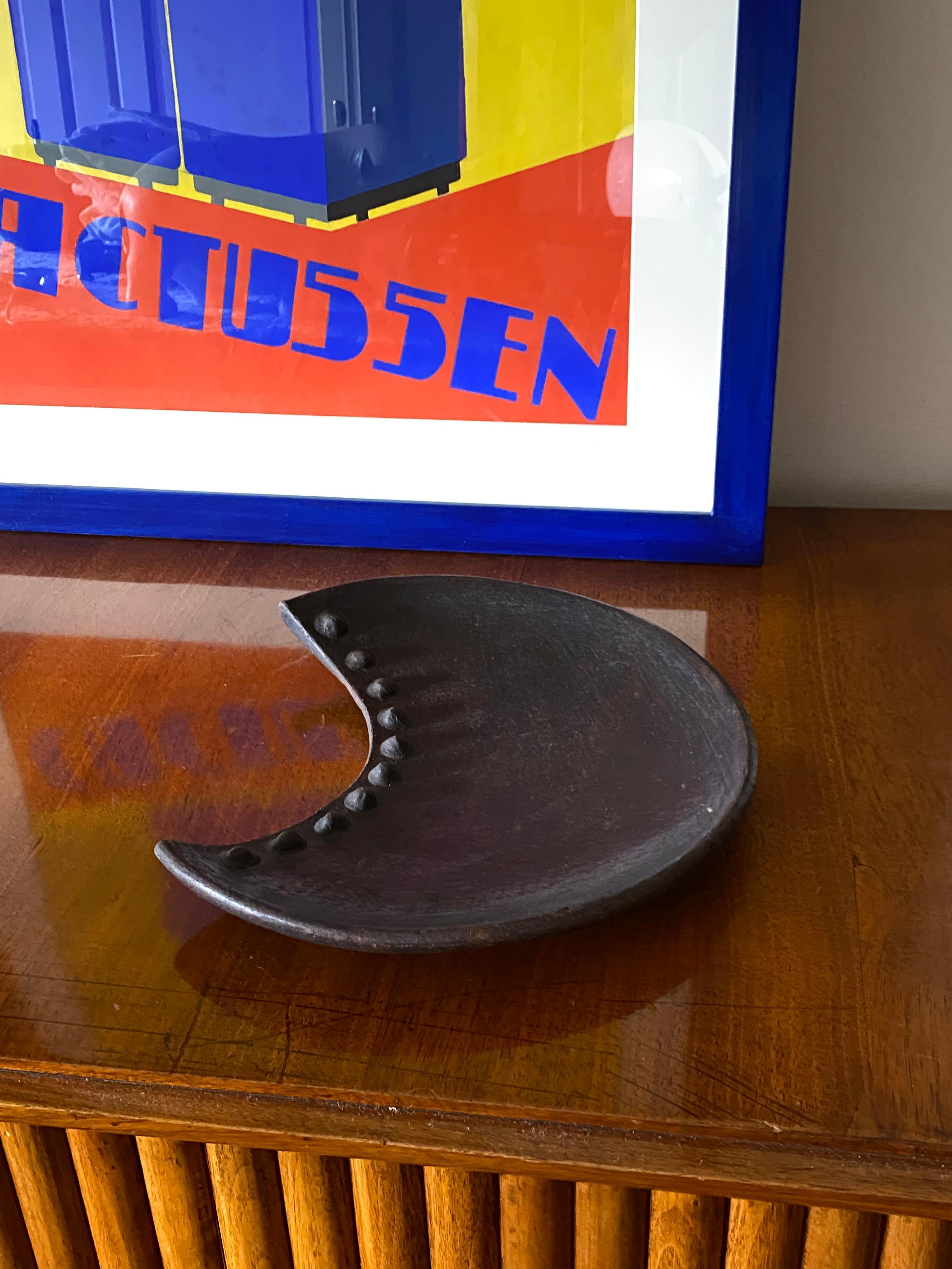 French Vide poche / Organic modern wood tray, France 1960s en vente