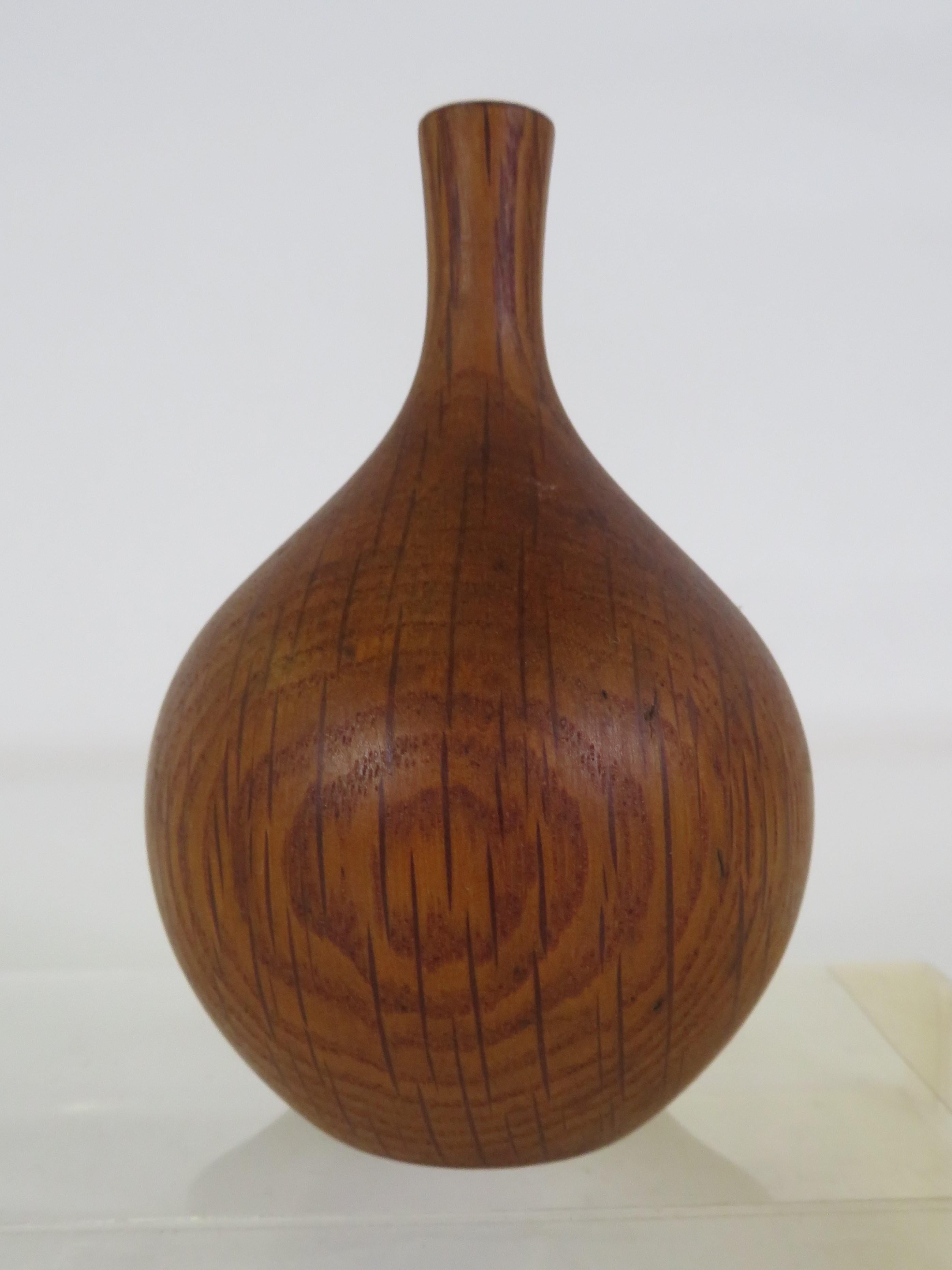 Organic Modern Wood Turned Oak Midcentury Weed Pot by Rude Osolnik 1960s In Good Condition In Miami, FL