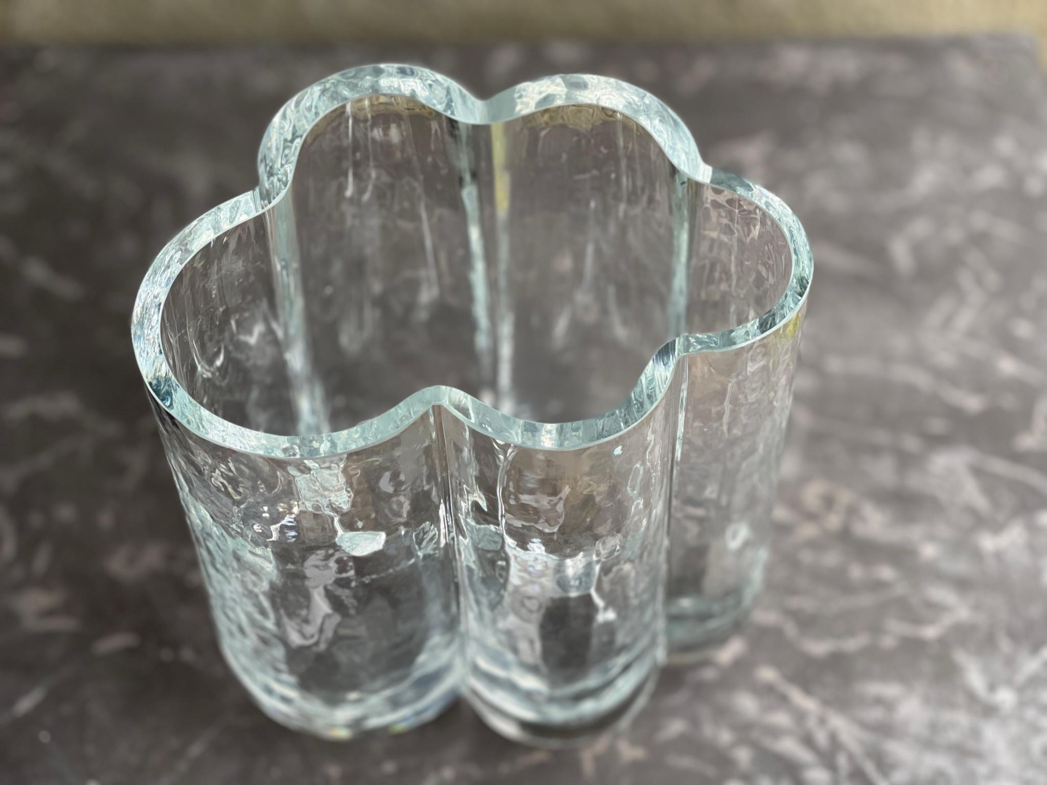 Scandinavian Modern Crystal Cloud Vase, c. 1970s Free-Form Studio Glass For Sale 4
