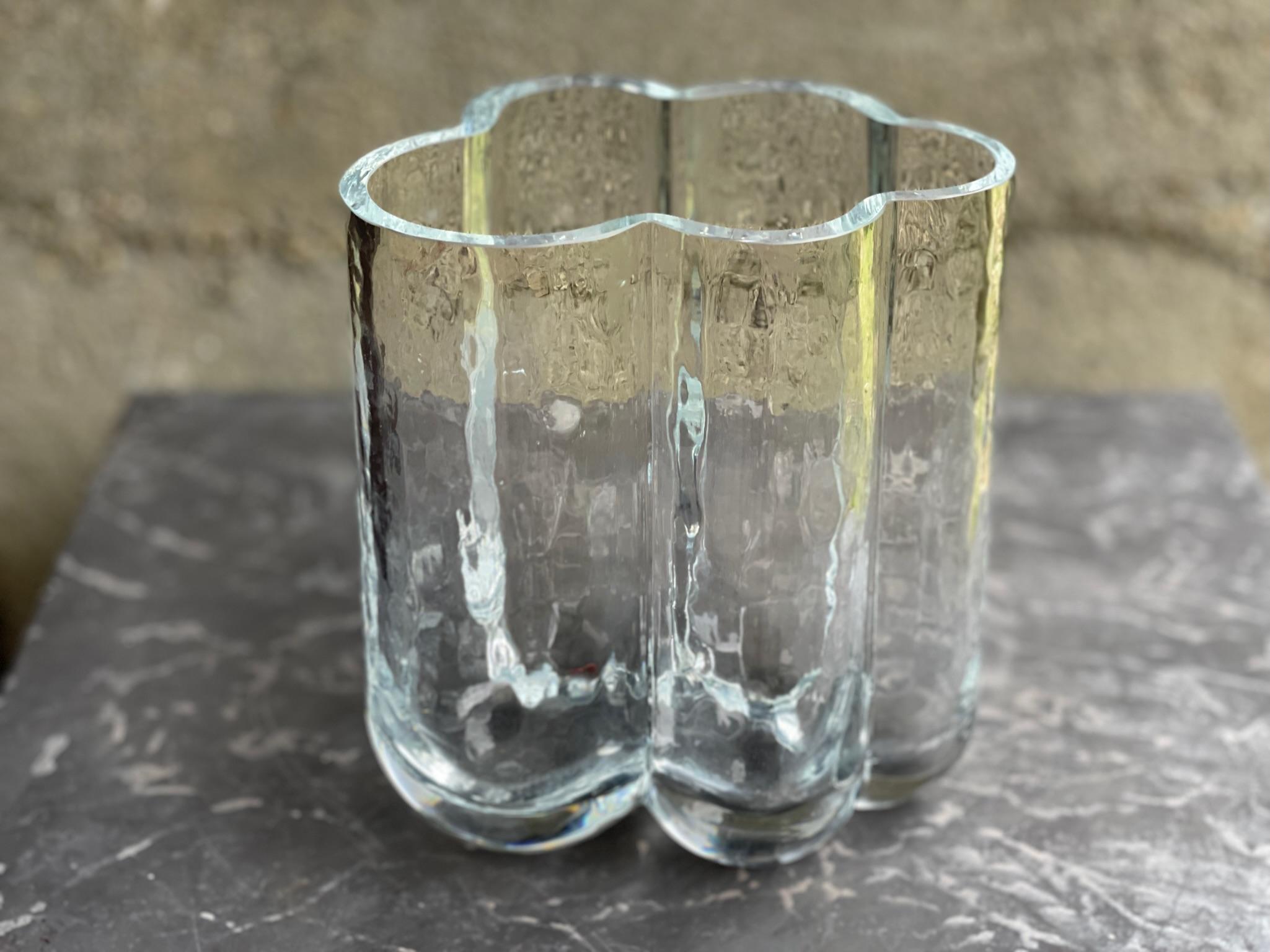 Scandinavian Modern Crystal Cloud Vase, c. 1970s Free-Form Studio Glass For Sale 1