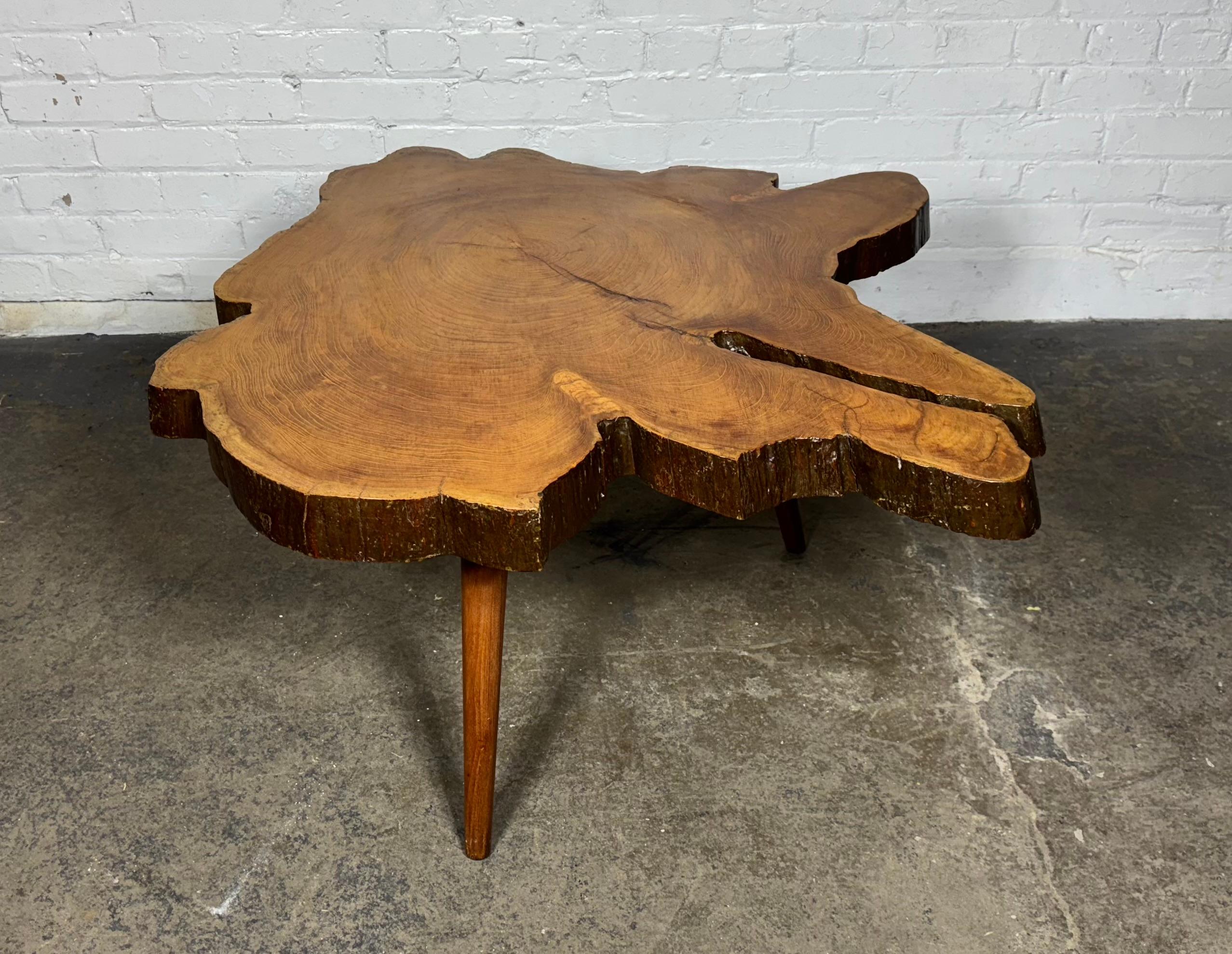 Walnut Organic Modernist Tree Trunk Side Coffee Table, style Aubock 1950s