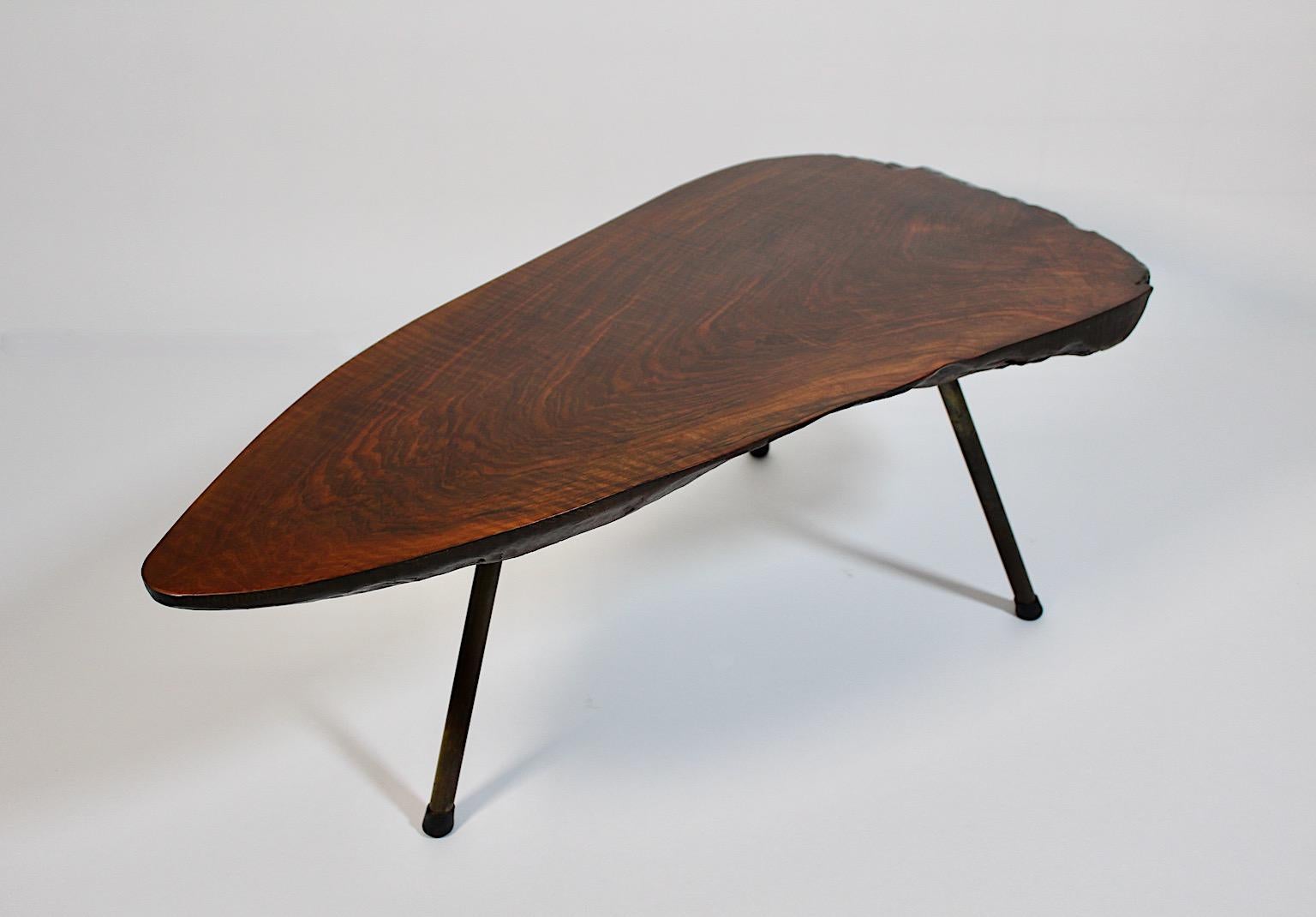 Organic Modernist Vintage Walnut Tree Trunk Coffee Table Sofa Table Vienna 1950s For Sale 8