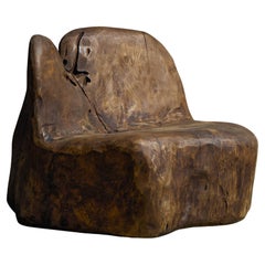 Chaise d'appoint Monoxyle organique sculptée à la main par Roam Antiques, France, 2024