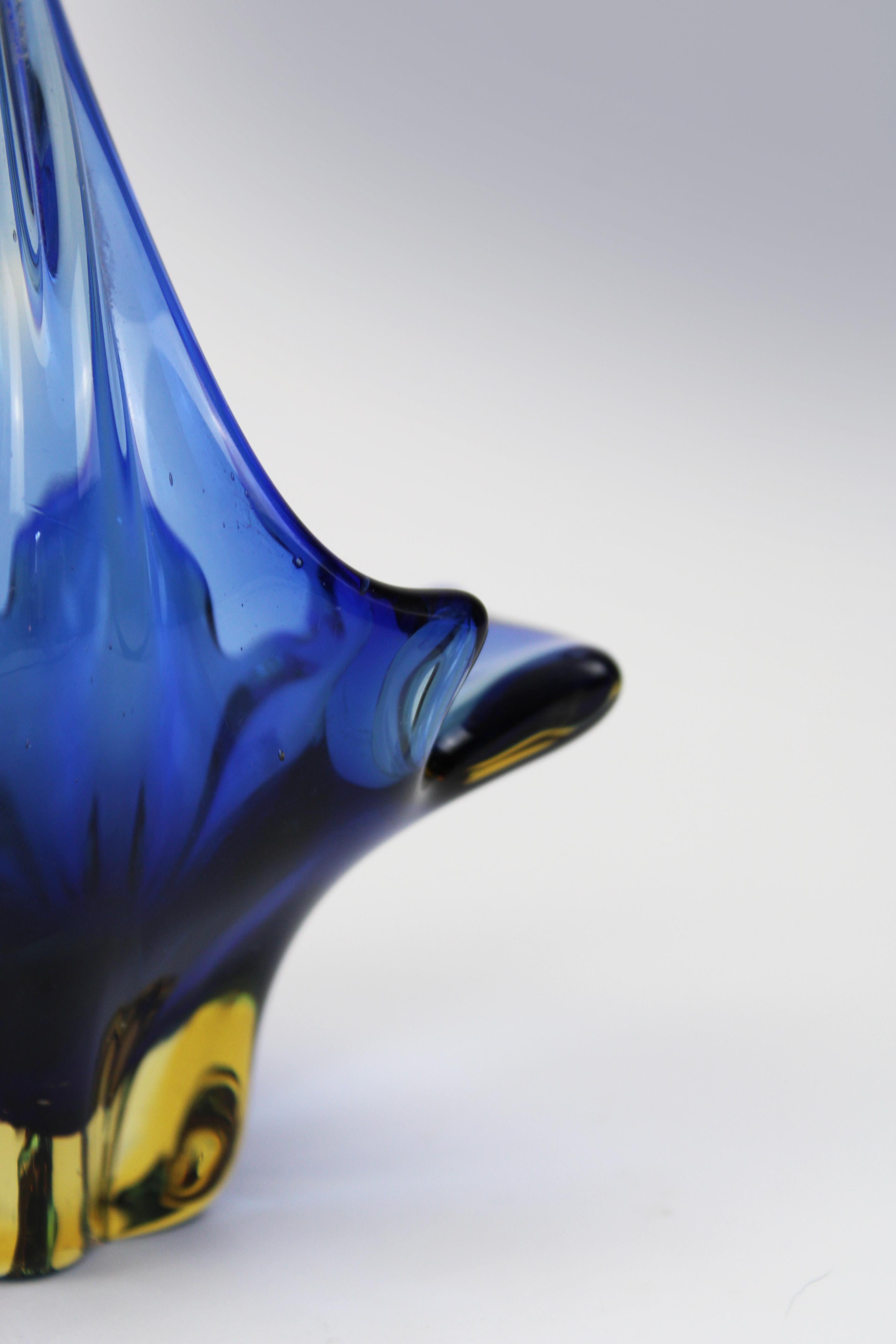 Organische Murano Schale floral Blau gelb 20. Jahrhundert Italien (Handgefertigt) im Angebot