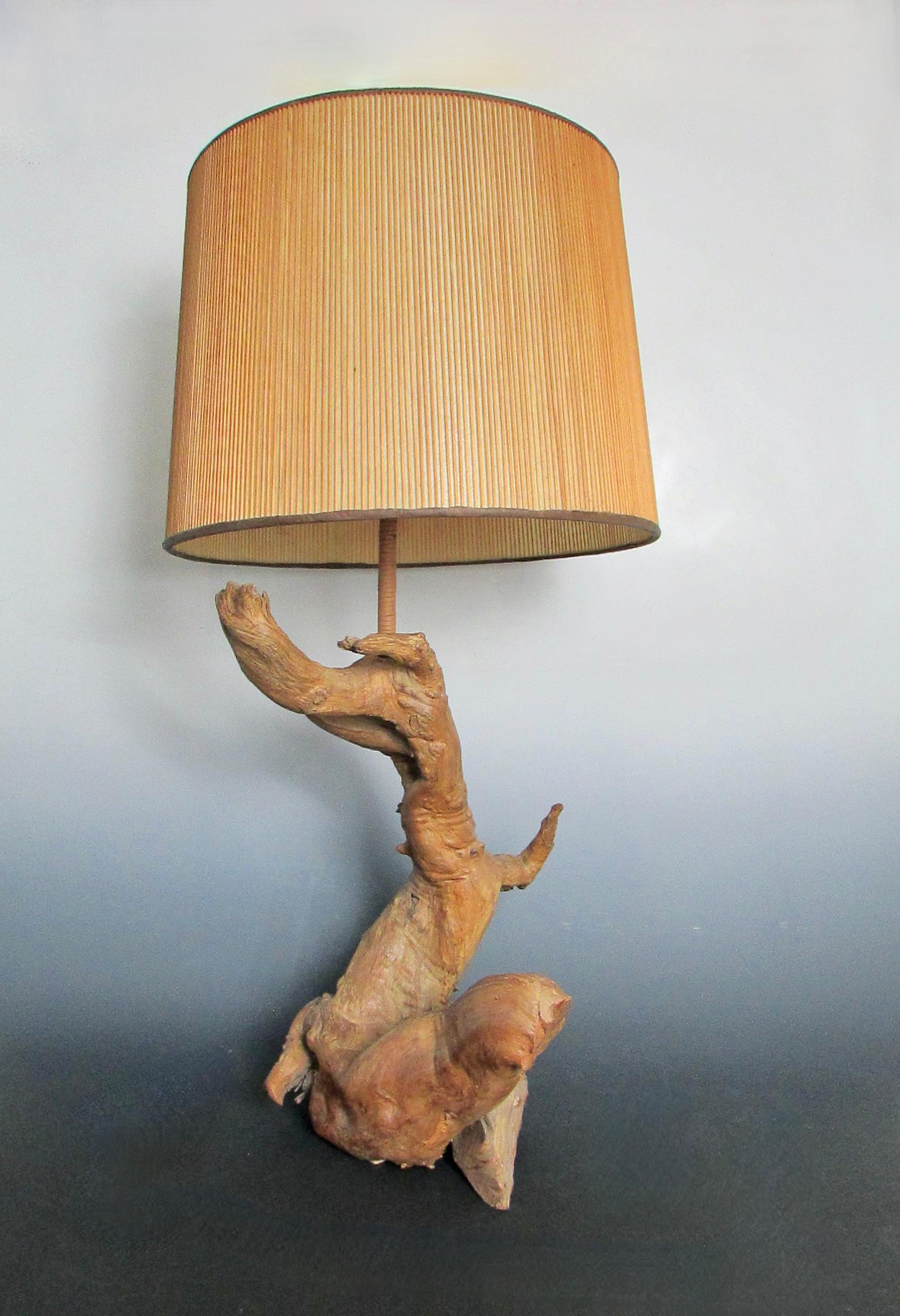 Organic Natural Free Edge Style Hardwood Table Lamp with Original Shade In Good Condition For Sale In Ferndale, MI