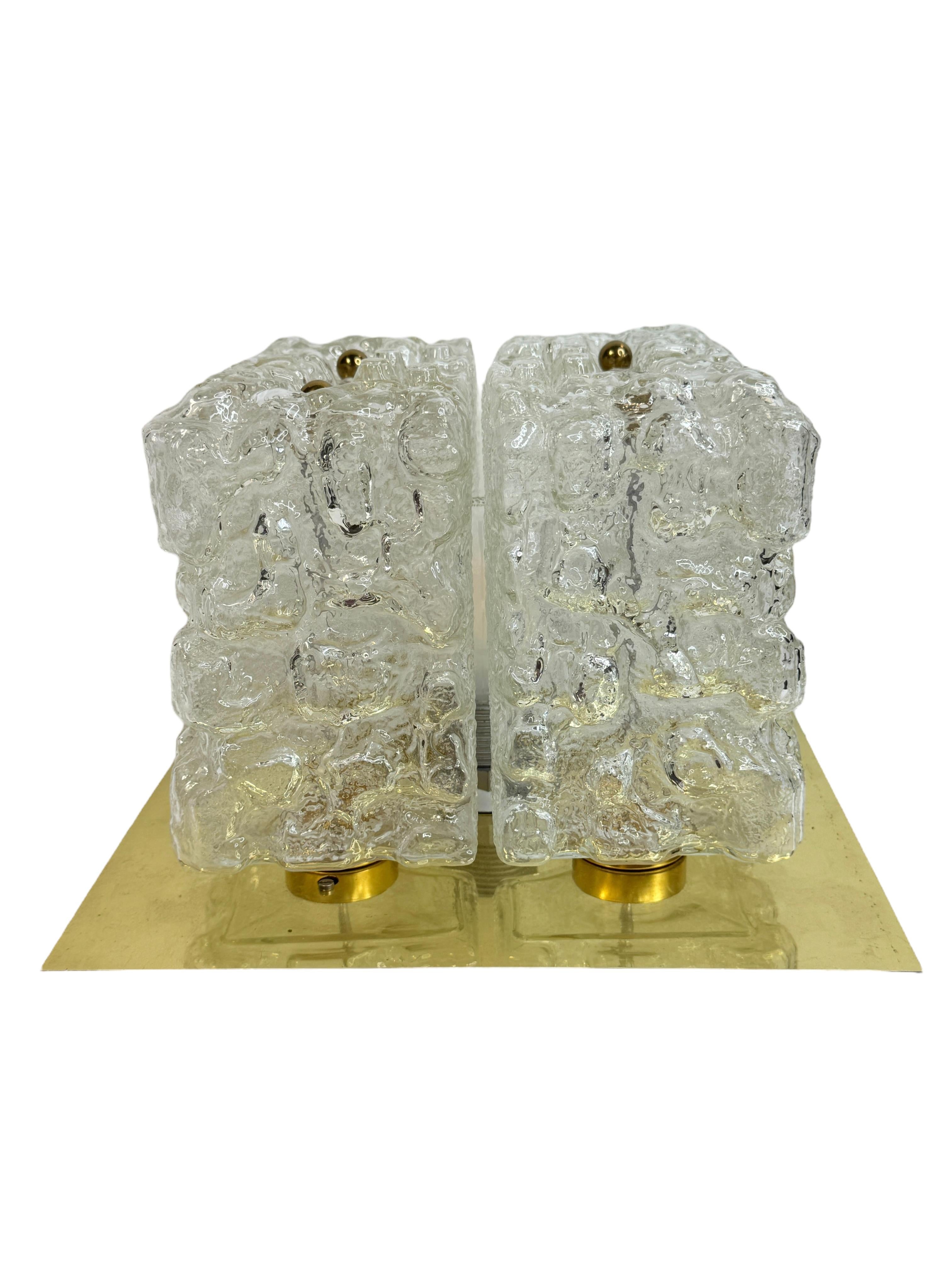 Plafón empotrable Limburg de latón y cubo de cristal con motivos orgánicos, años 70 en venta 2
