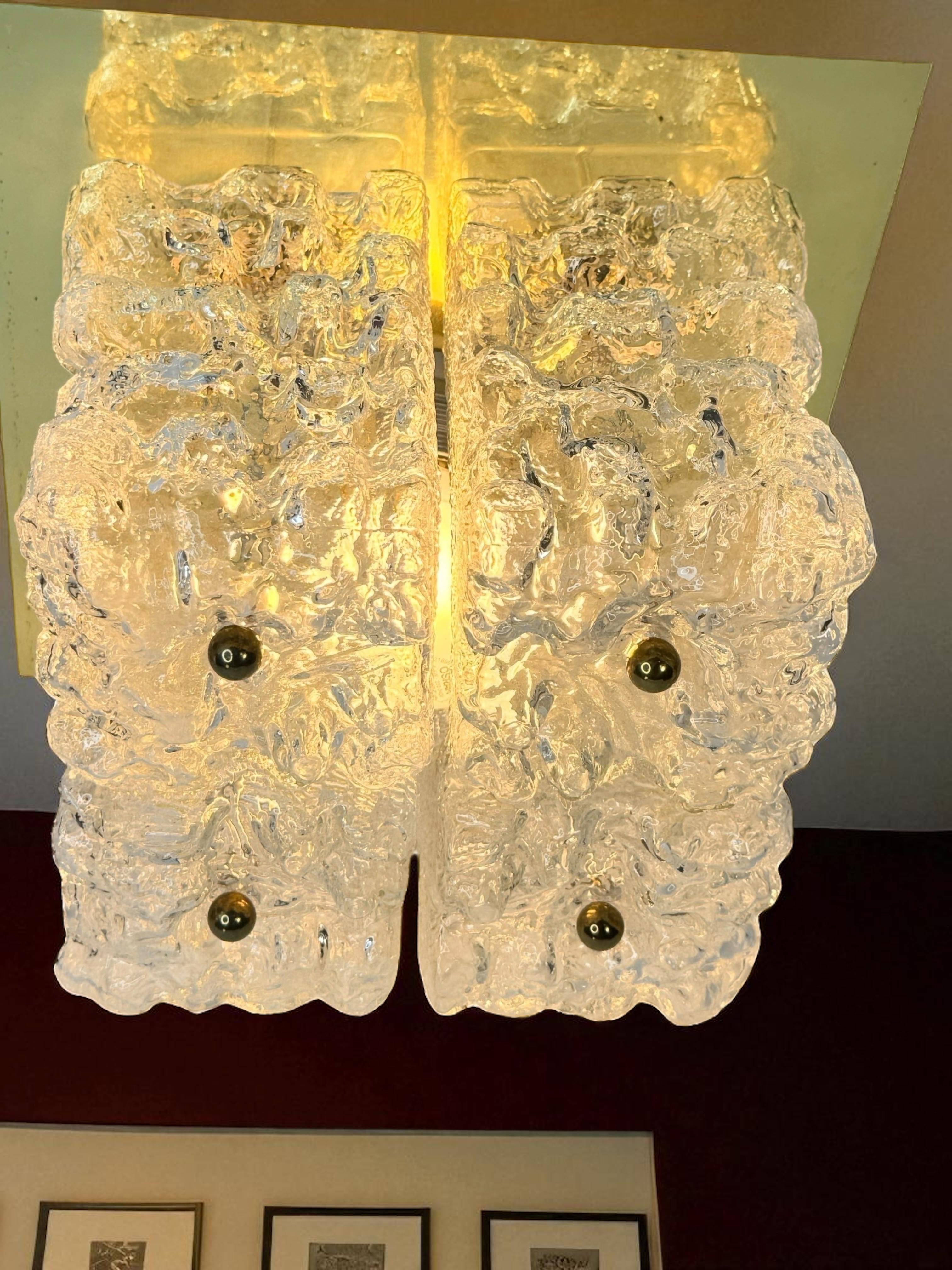 Plafón empotrable Limburg de latón y cubo de cristal con motivos orgánicos, años 70 en venta 5
