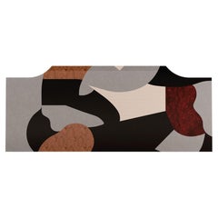 Testiera a motivi organici in legno grigio e marrone del Mid-Century Modern per letto matrimoniale