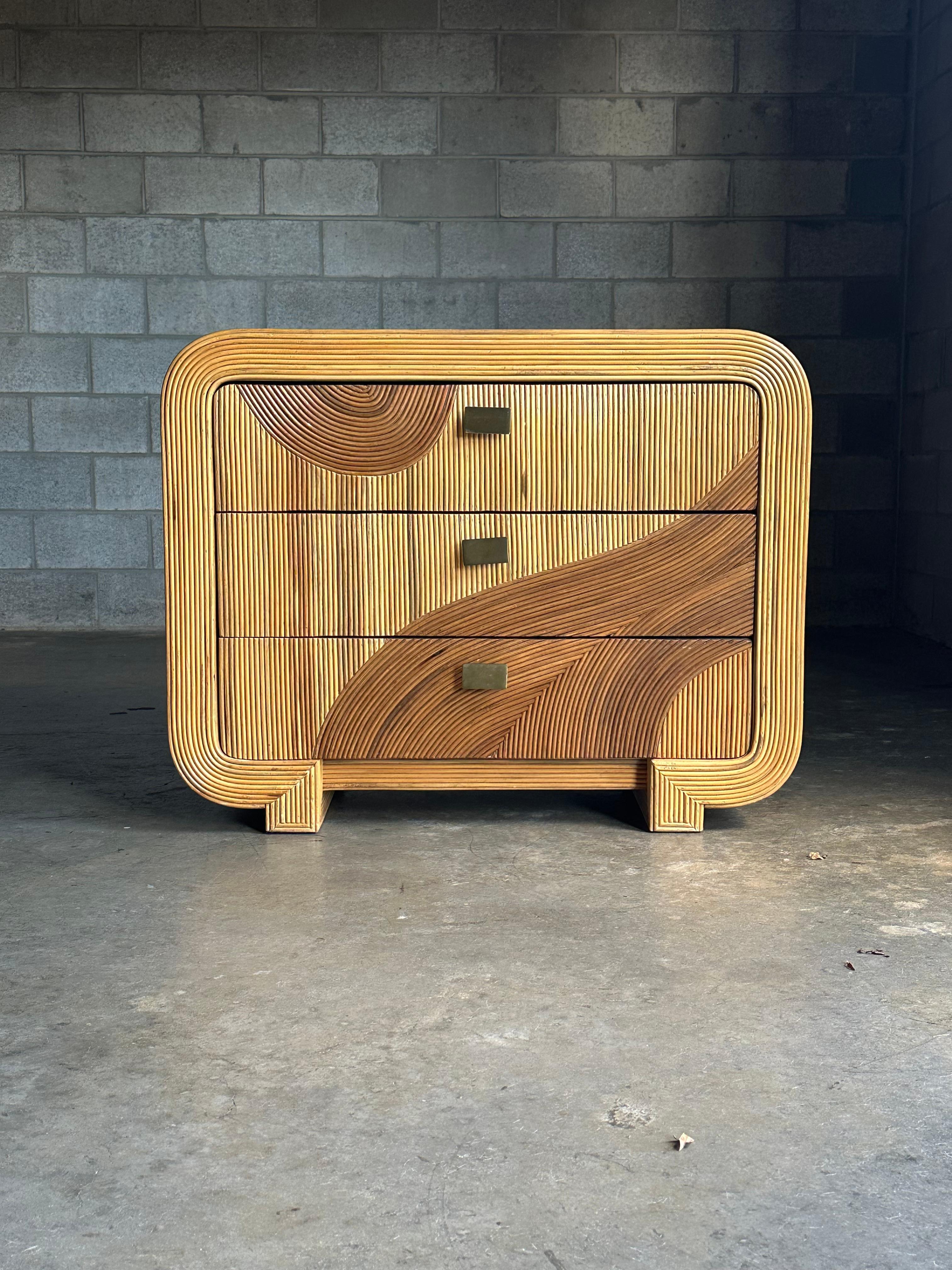 Américain Organic Pencil Reed Bamboo Chest After Betty Cobonpue en vente