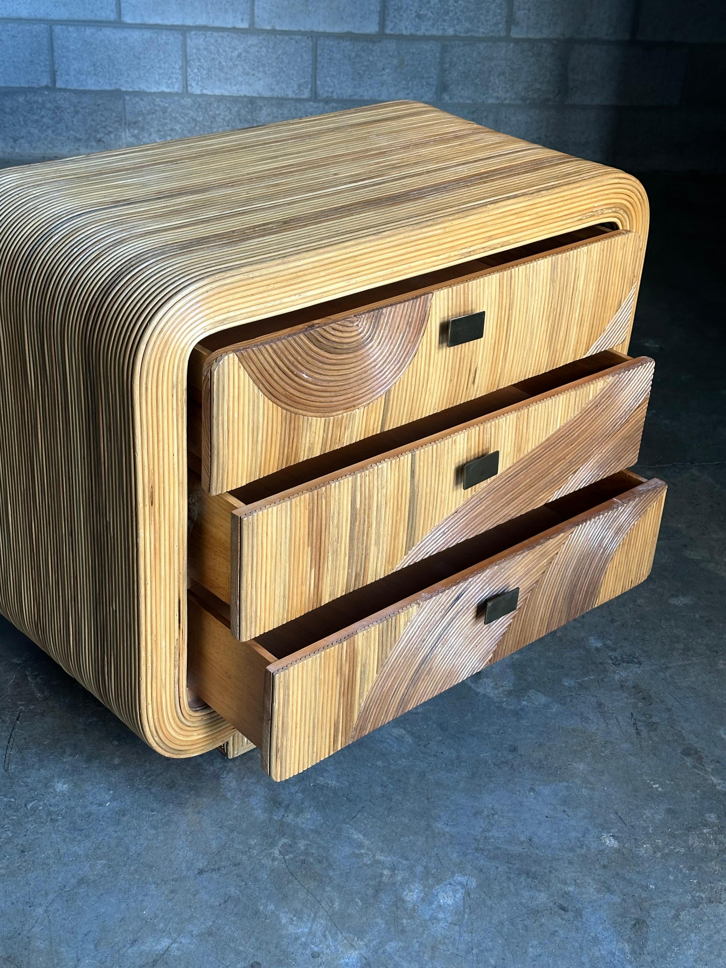 Organic Pencil Reed Bamboo Chest After Betty Cobonpue Bon état - En vente à St.Petersburg, FL