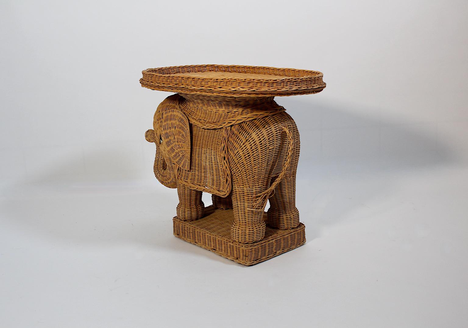 Organic Rattan Vintage Side Table Tray Table Elephant 1970s  For Sale 1