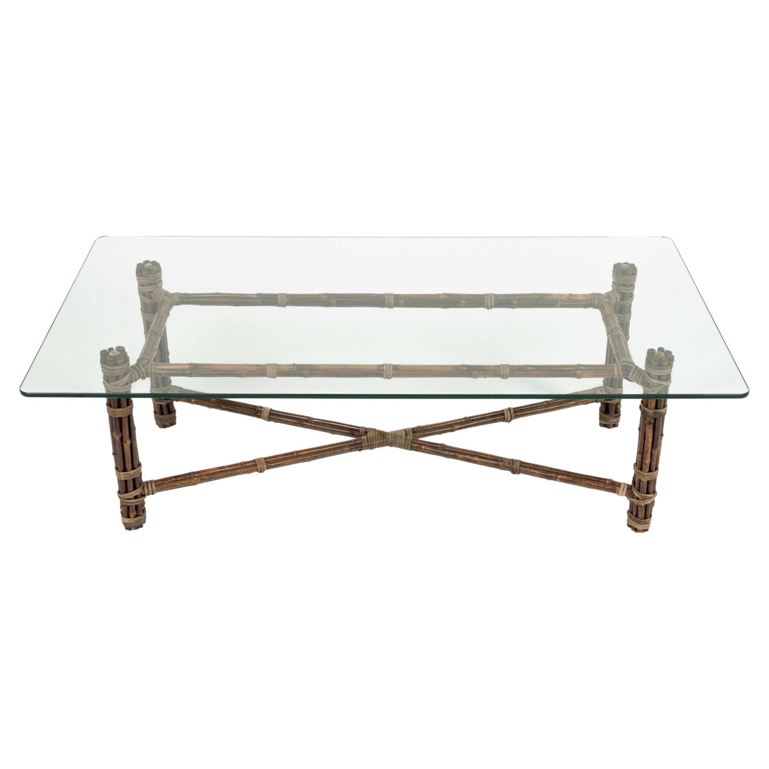 Rechteckiger organischer Couchtisch aus Bambus, Leder und Glas von McGuire, 1970er Jahre