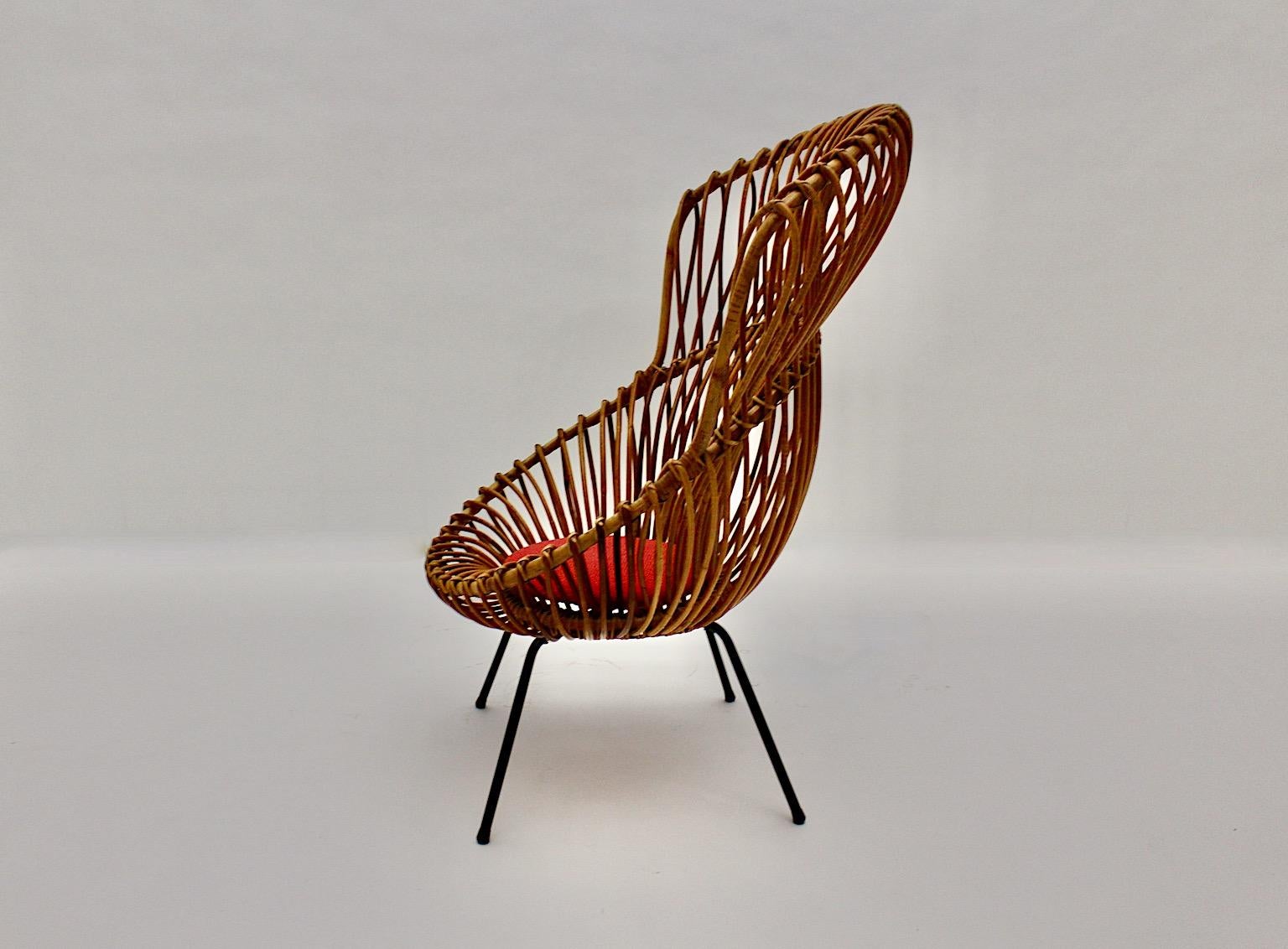 Organic Riviera Style Vintage Rattan Lounge Chair Franco Albini 1950s Italy For Sale 5