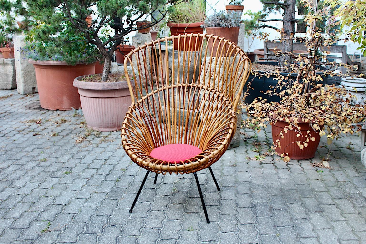 Organic Riviera Style Vintage Rattan Lounge Chair Franco Albini 1950s Italy For Sale 2