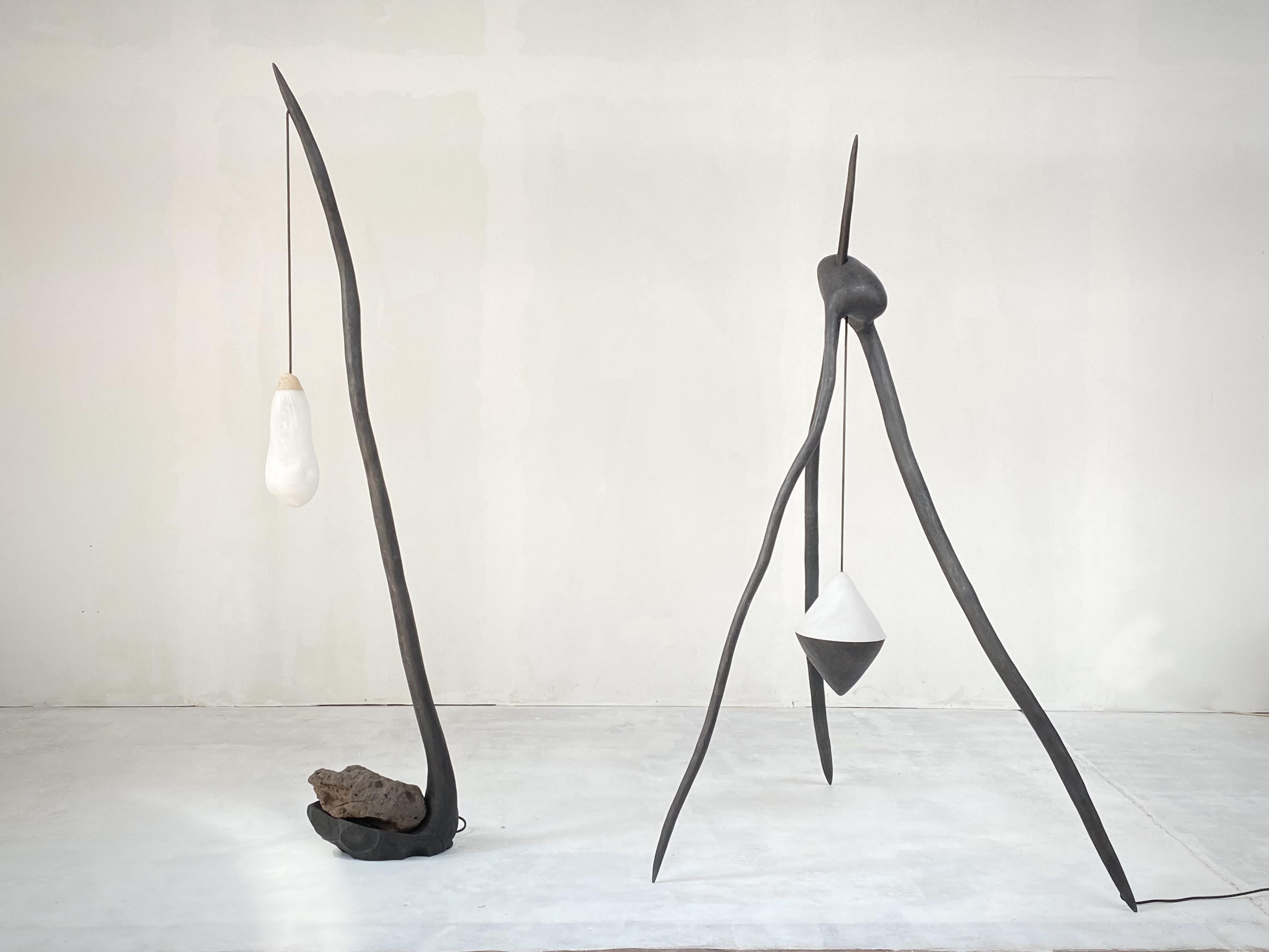 Organische skulpturale schwarze holz & glas Contemporary stehlampe von Jérôme Pereira im Angebot 4