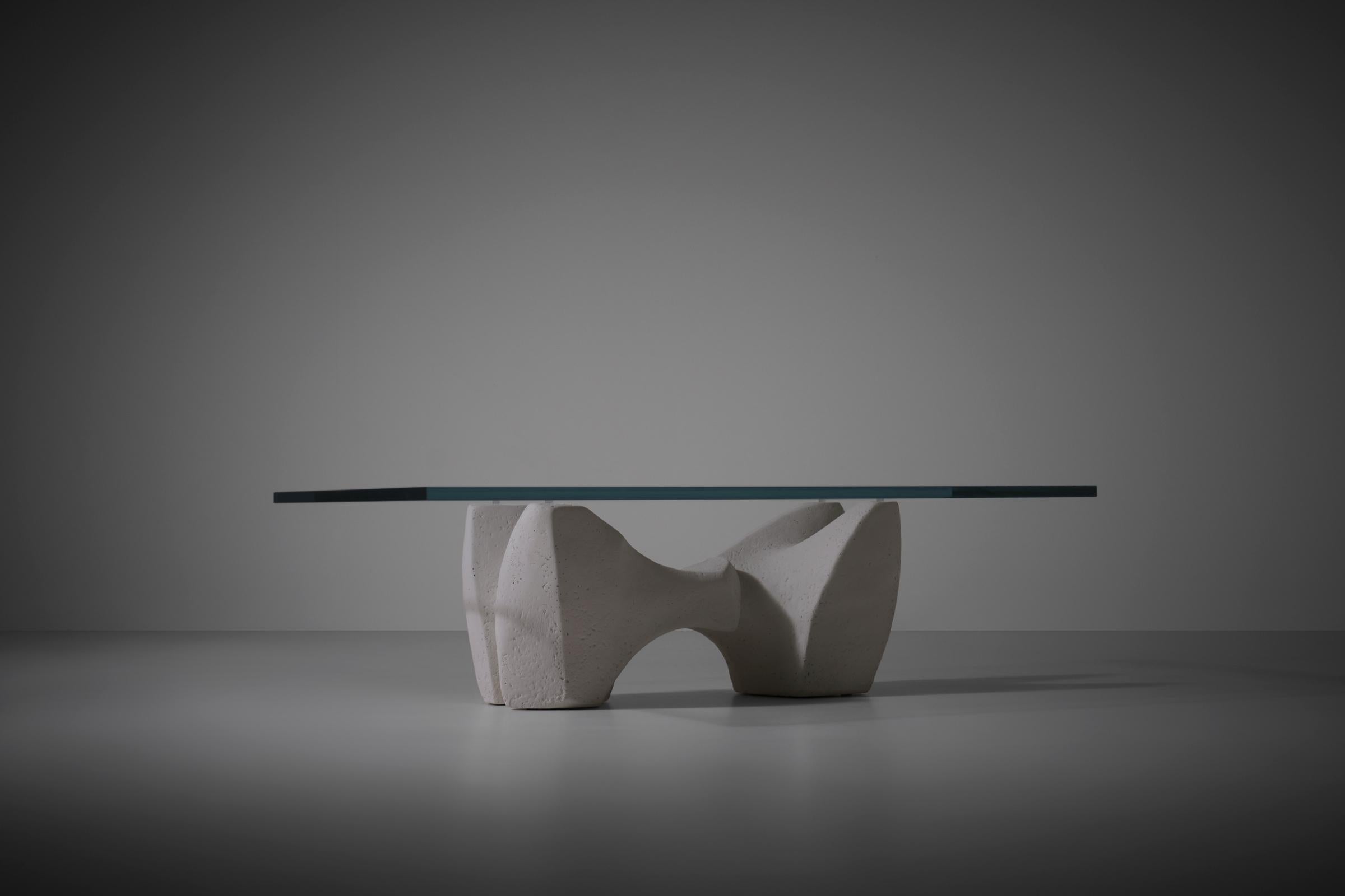 Organic sculptural concrete coffee table, Italy 1970s For Sale 3