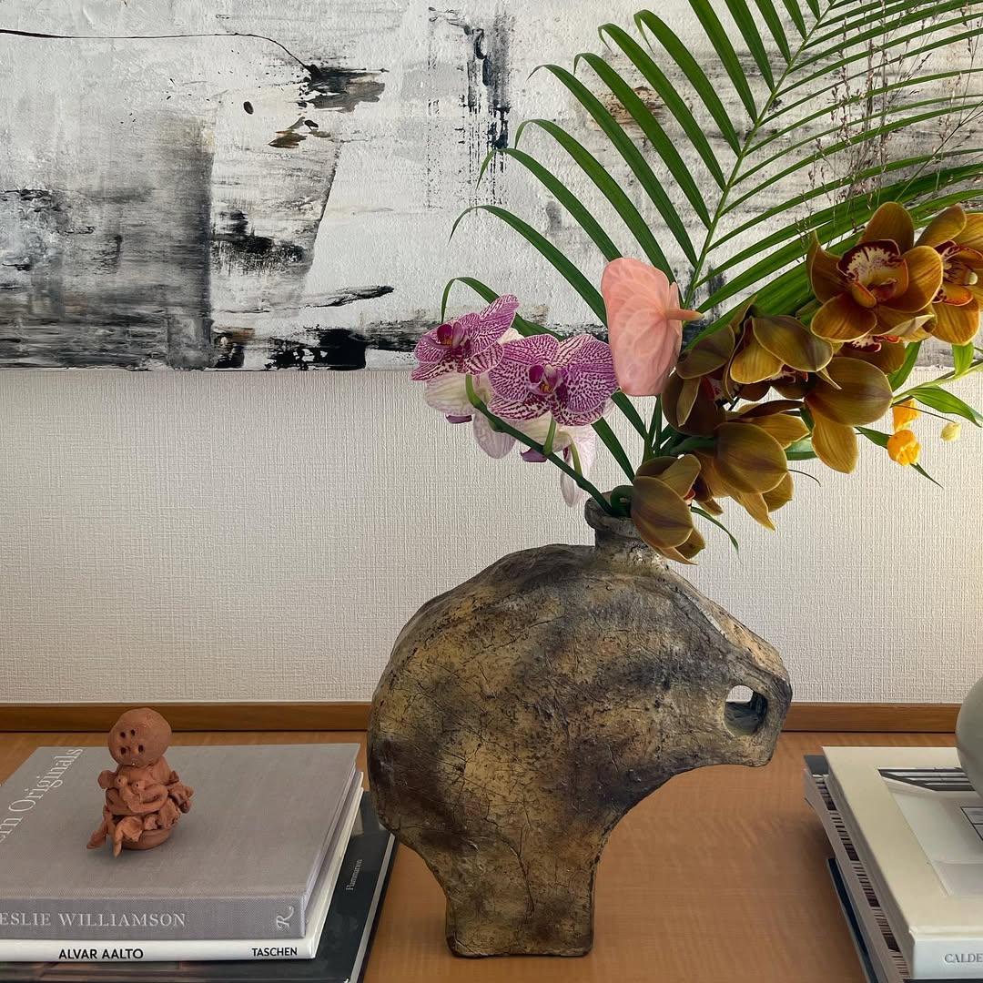 Organic Shape, Contemporary Mute Brown Ceramic Vase by Willem Van Hooff For Sale 2