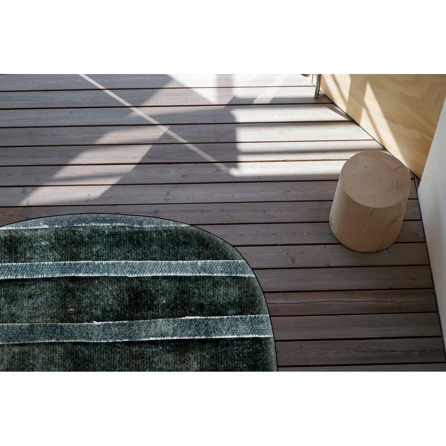 Modern Organic Shape Green Striped Rug High Performance by Deanna Comellini 190x200 cm