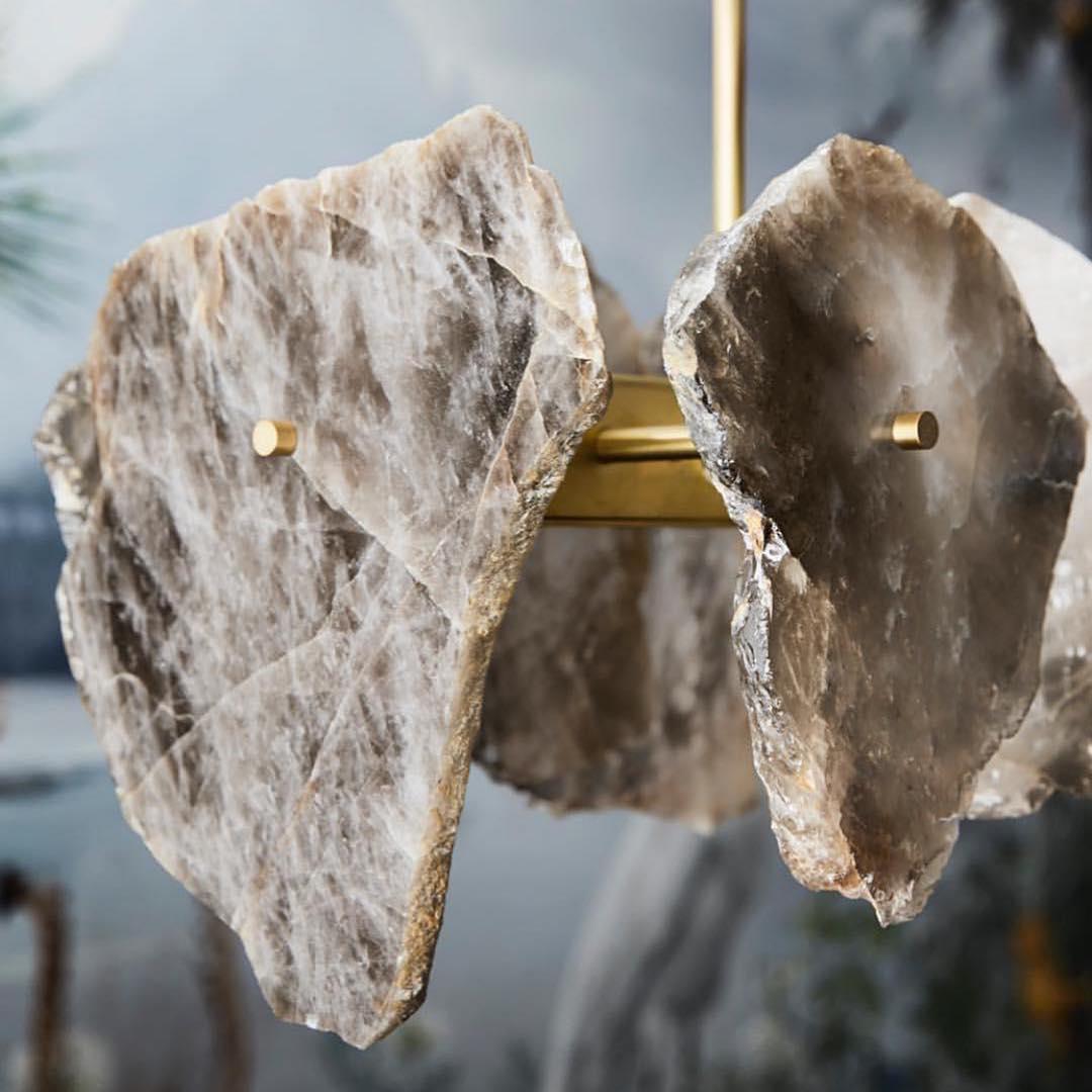 Ottone Sconcezza in quarzo fumé di forma organica, fetta di gemello, di Christopher Boots in vendita