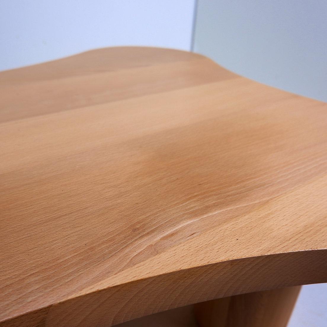 Table basse de forme organique en vente 7