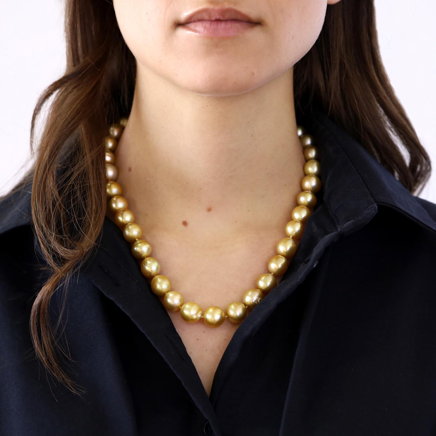 Contemporary Organic Shaped Golden South Sea Pearl Necklace Strand For Sale