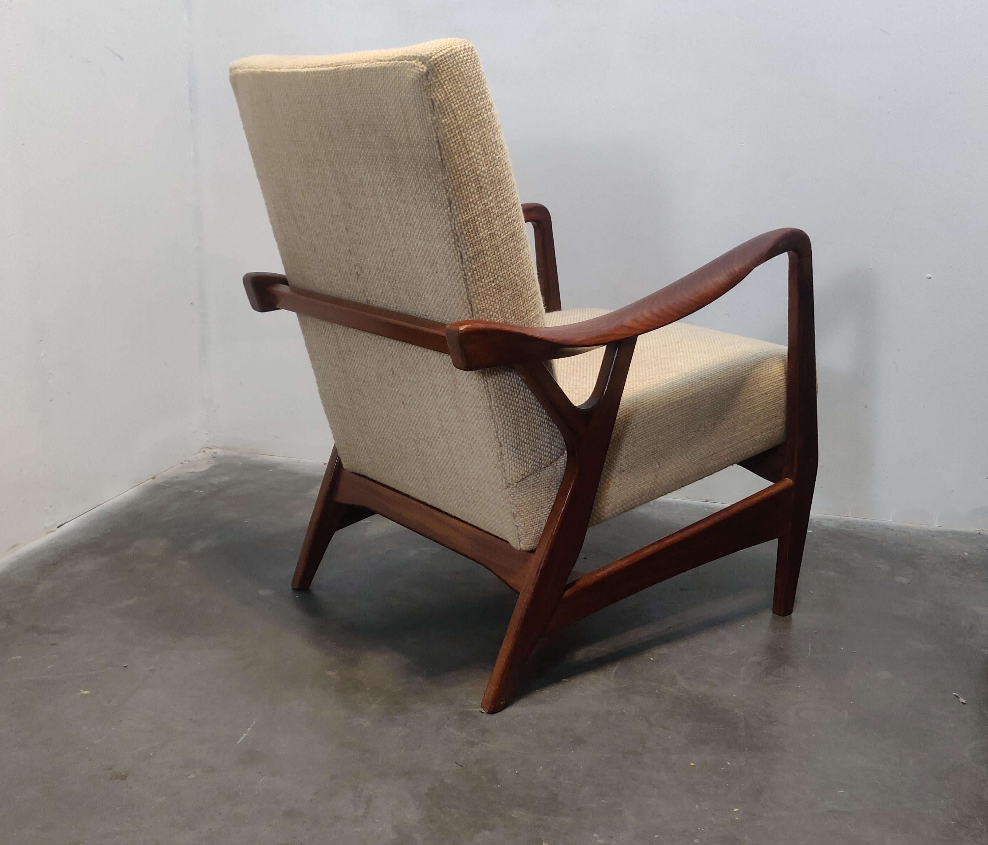 Mid-Century Modern Organic Shaped Massive Teak Lounge Chair by Topform, 1950s For Sale