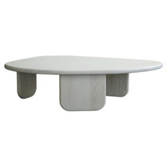 Table basse moderne de forme organique par Last Workshop, frêne blanchi