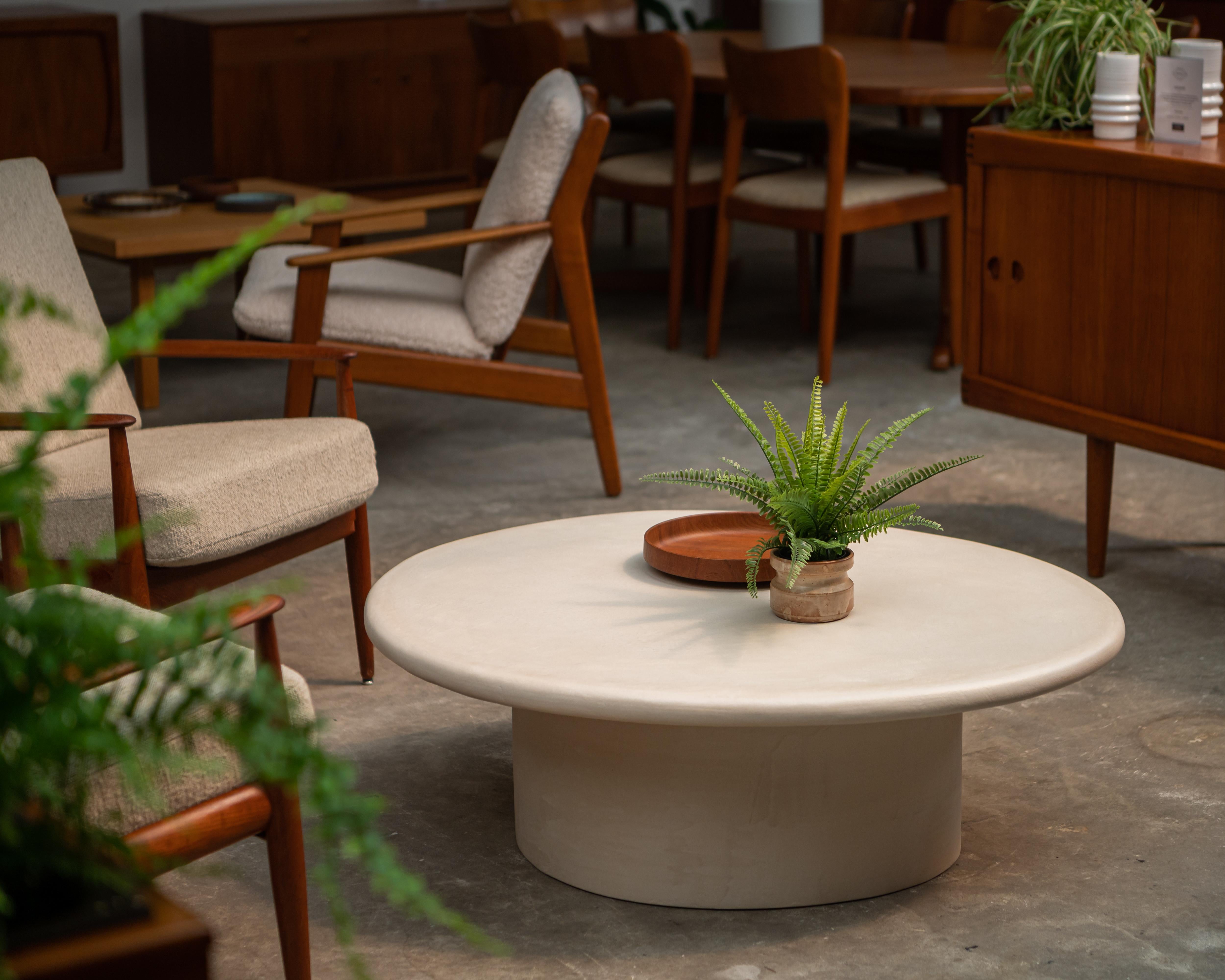 Belgian Contemporary Organic Natural Plaster 