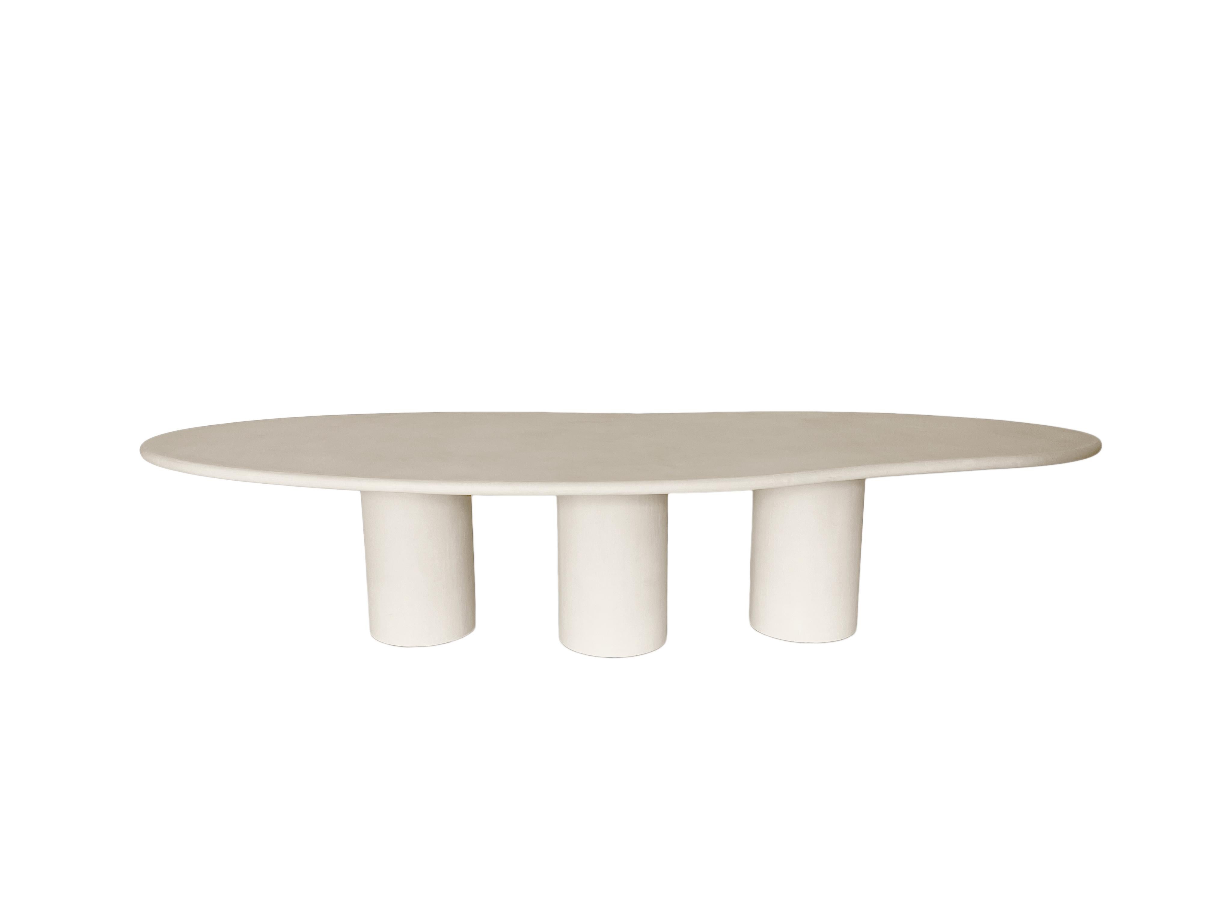 Contemporary Belgian design / Handcrafted / Organic shape / Ecological material / Natural lime plaster / Concrete look / Made on demand

Color pictures: BM08.5 Caffe Latte Ultra Light
Indoor use (price outdoor +10%)

The table is handcrafted with