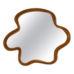 Rattan-Spiegel in organischer Form
