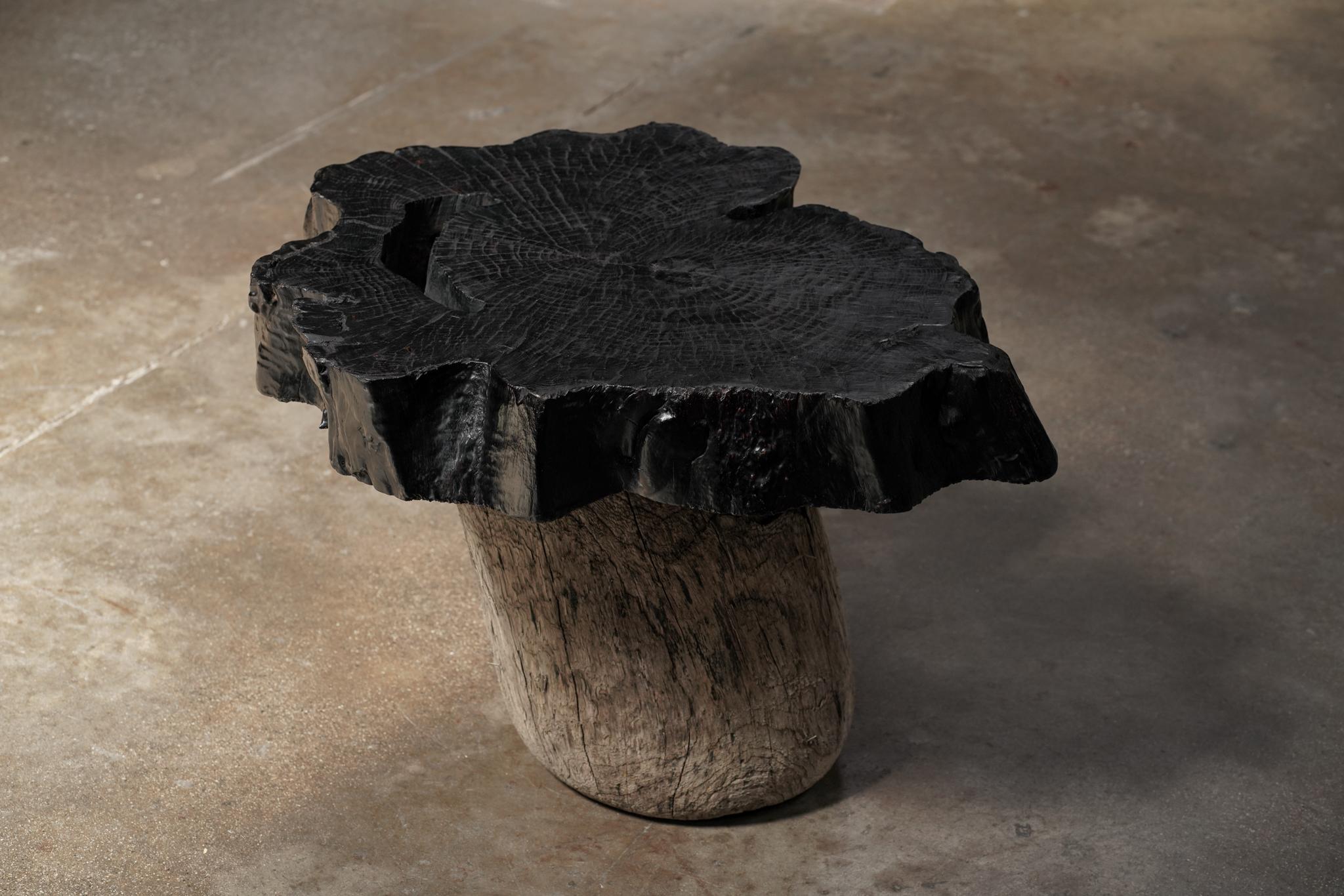 Japonais Table d'appoint organique en vente