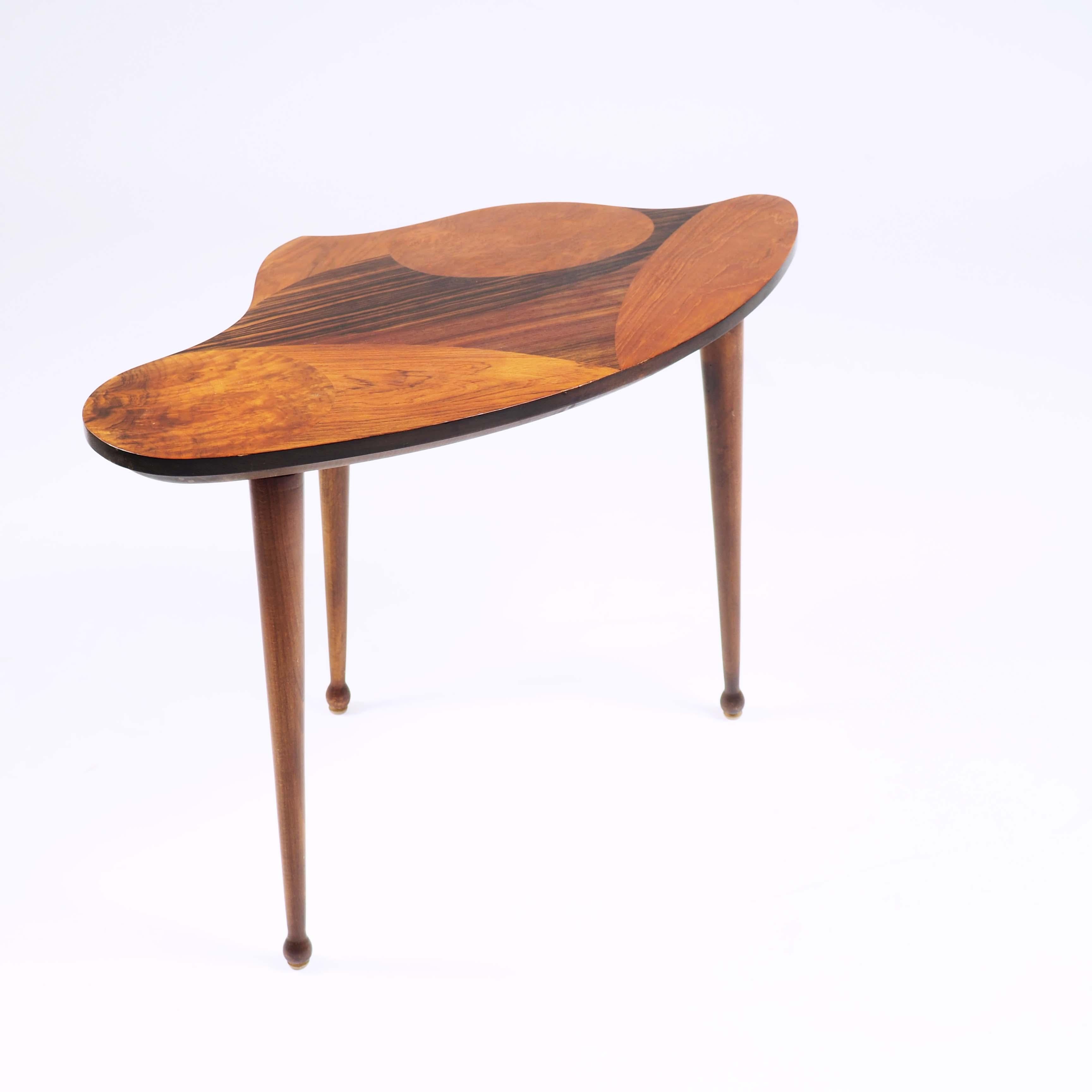 Organic Shaped Swedish Side Table with Inlaid Wood In Good Condition For Sale In Goteborg, SE