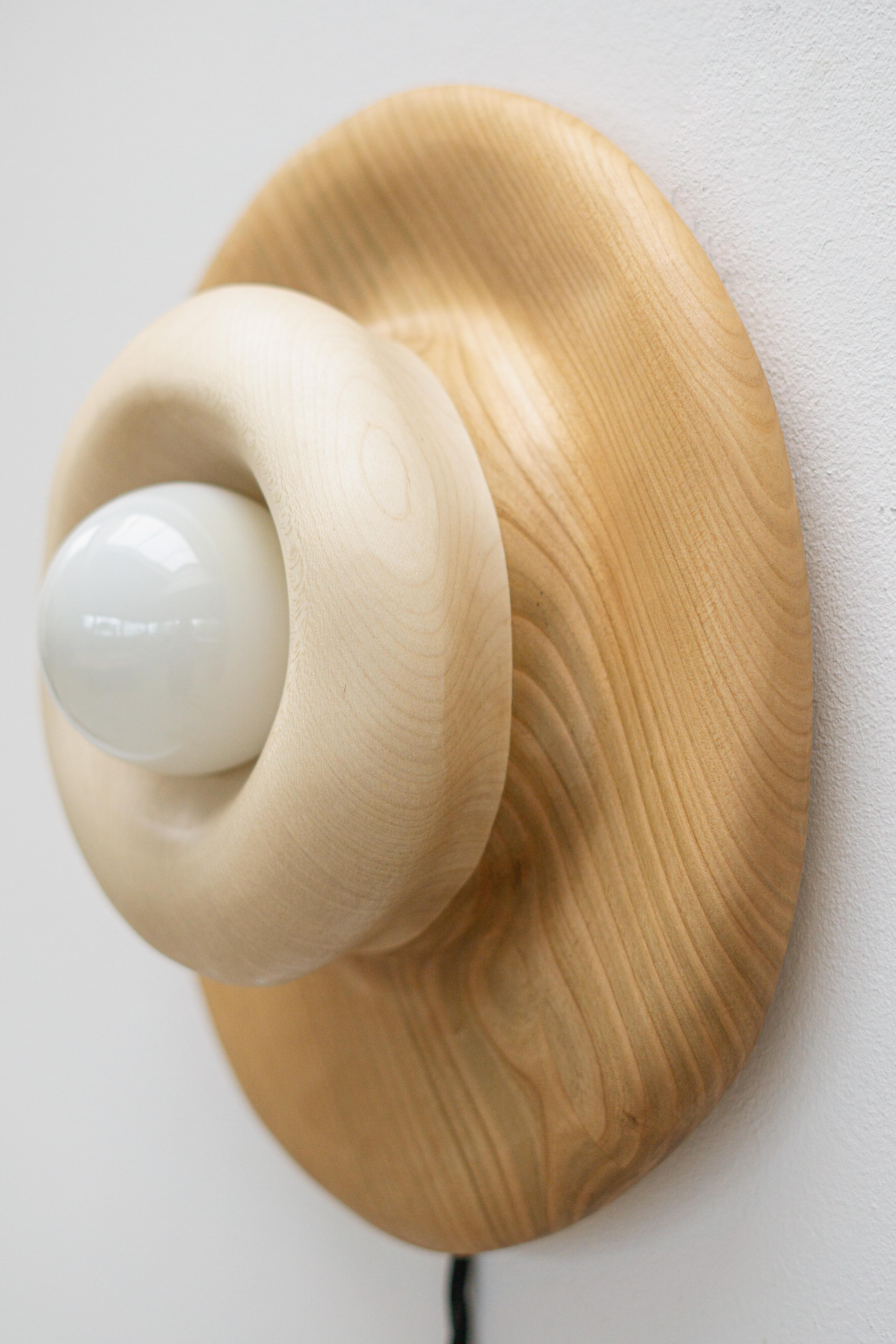 Lámpara de Pared de Forma Orgánica en Cerry y Madera de Arce - Lámpara de Pared en Nuevo estado para la venta en Waiblingen, BW