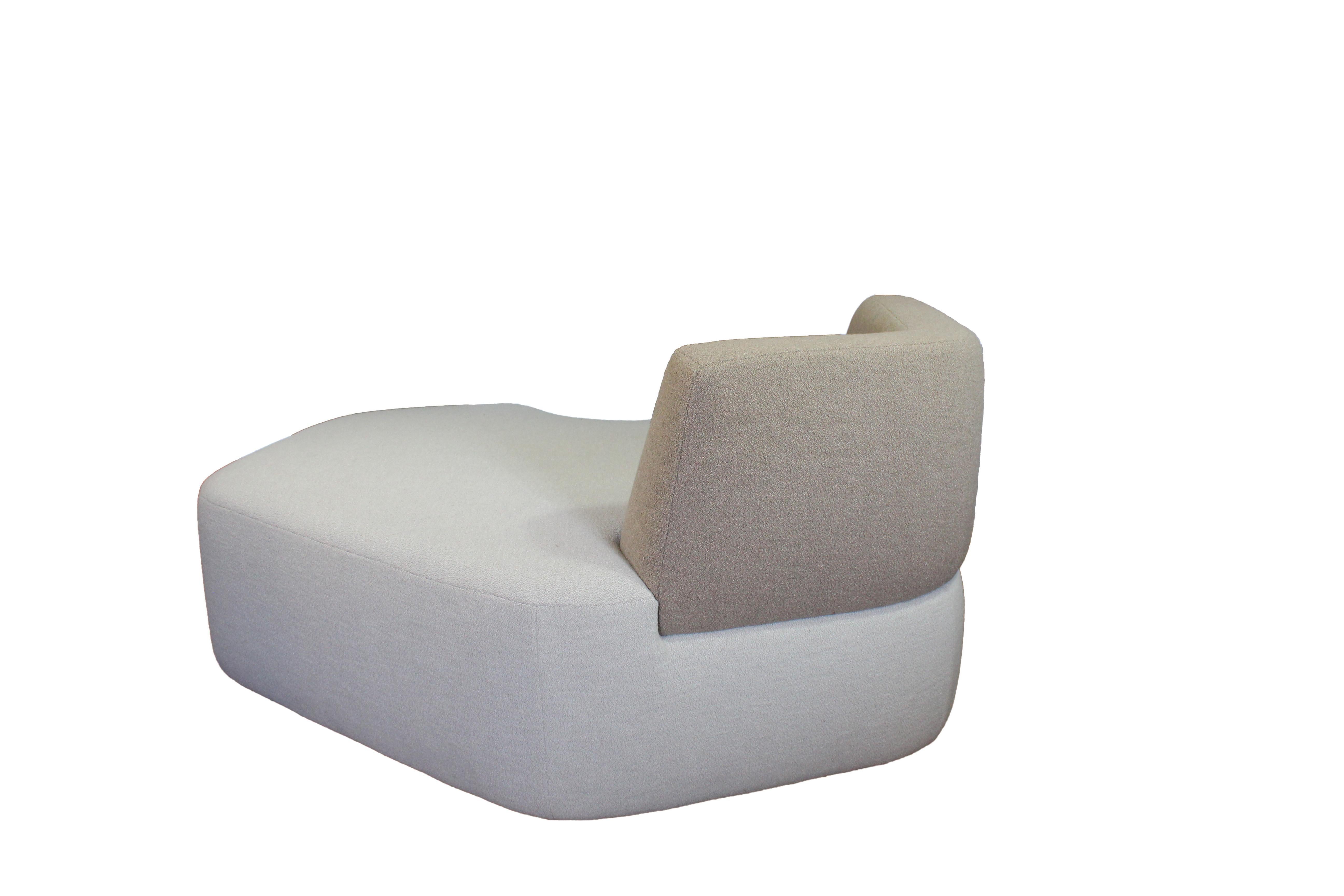 Pierre sofa was inspired by a photographic work Eric Gizard did in the summer of 2019 in Turkey. From white pebbles cleaned and rounded by the sea, he assembled some of them into abstract forms, joining together in organic articulation.
Pierre is a