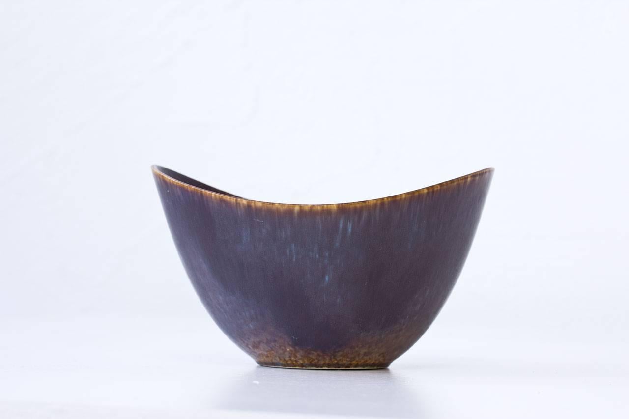 Scandinavian Modern Organic Stoneware Bowl by Gunnar Nylund for Rörstrand, 1950s