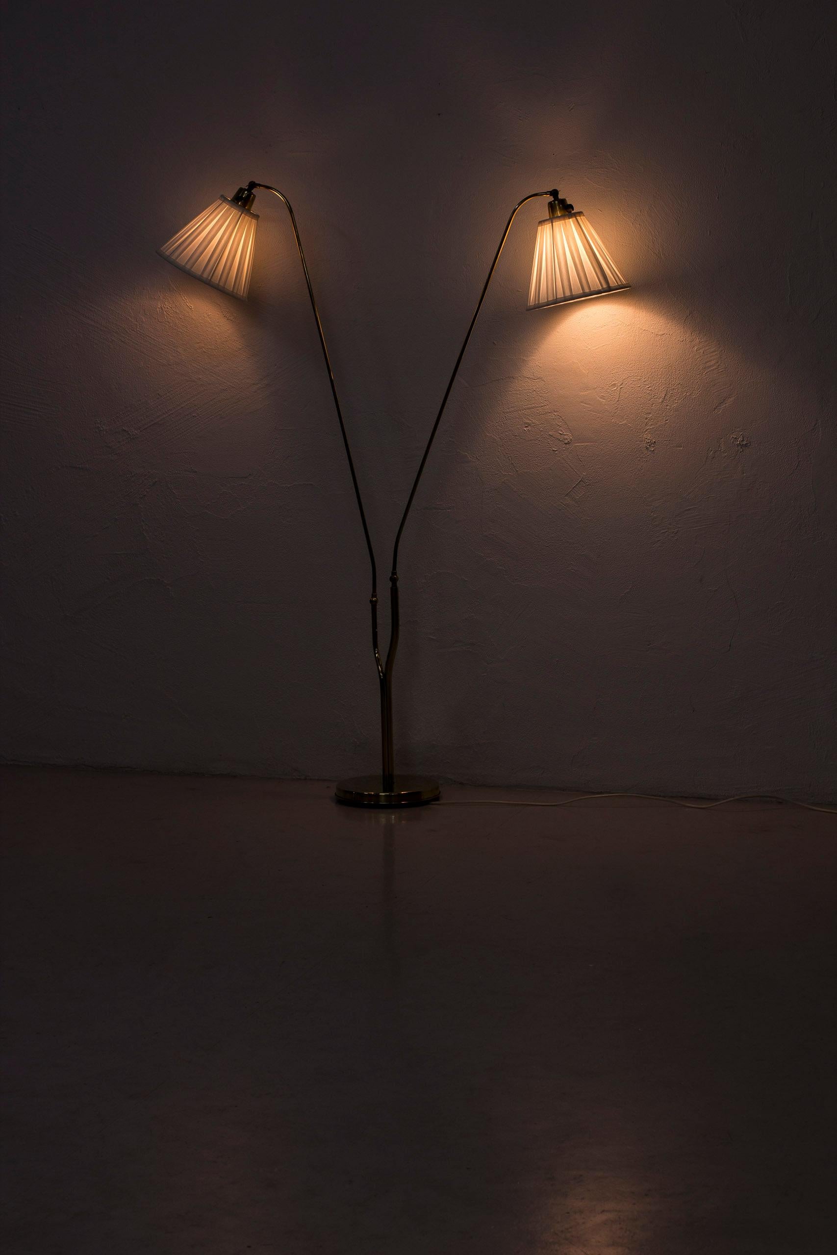Organic Swedish Modern Lamp, 1940s 4