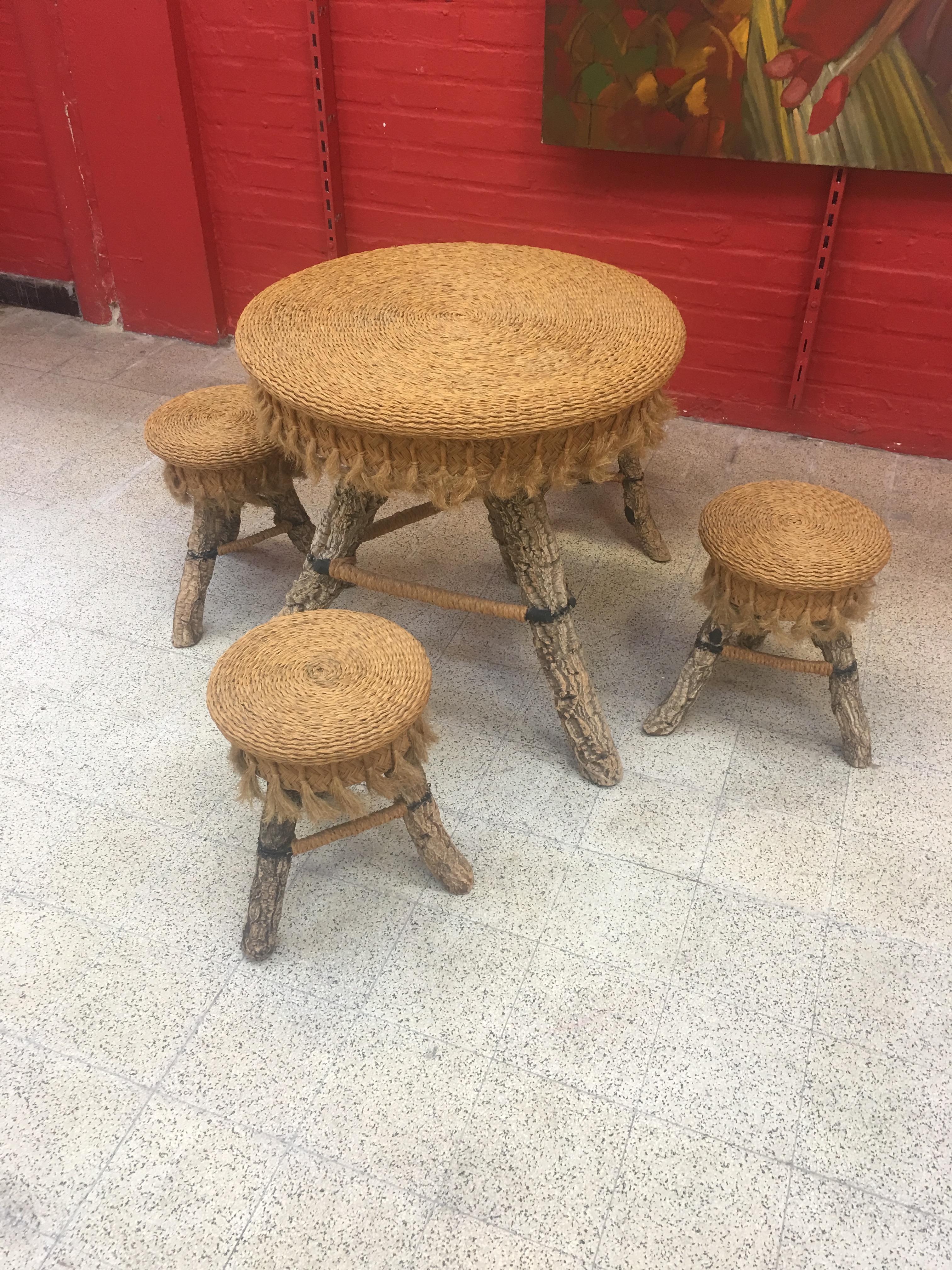 Mid-Century Modern Organic Table and Its 4 Stools, Rattan, Rafia, Rope and Branches, circa 1970 For Sale