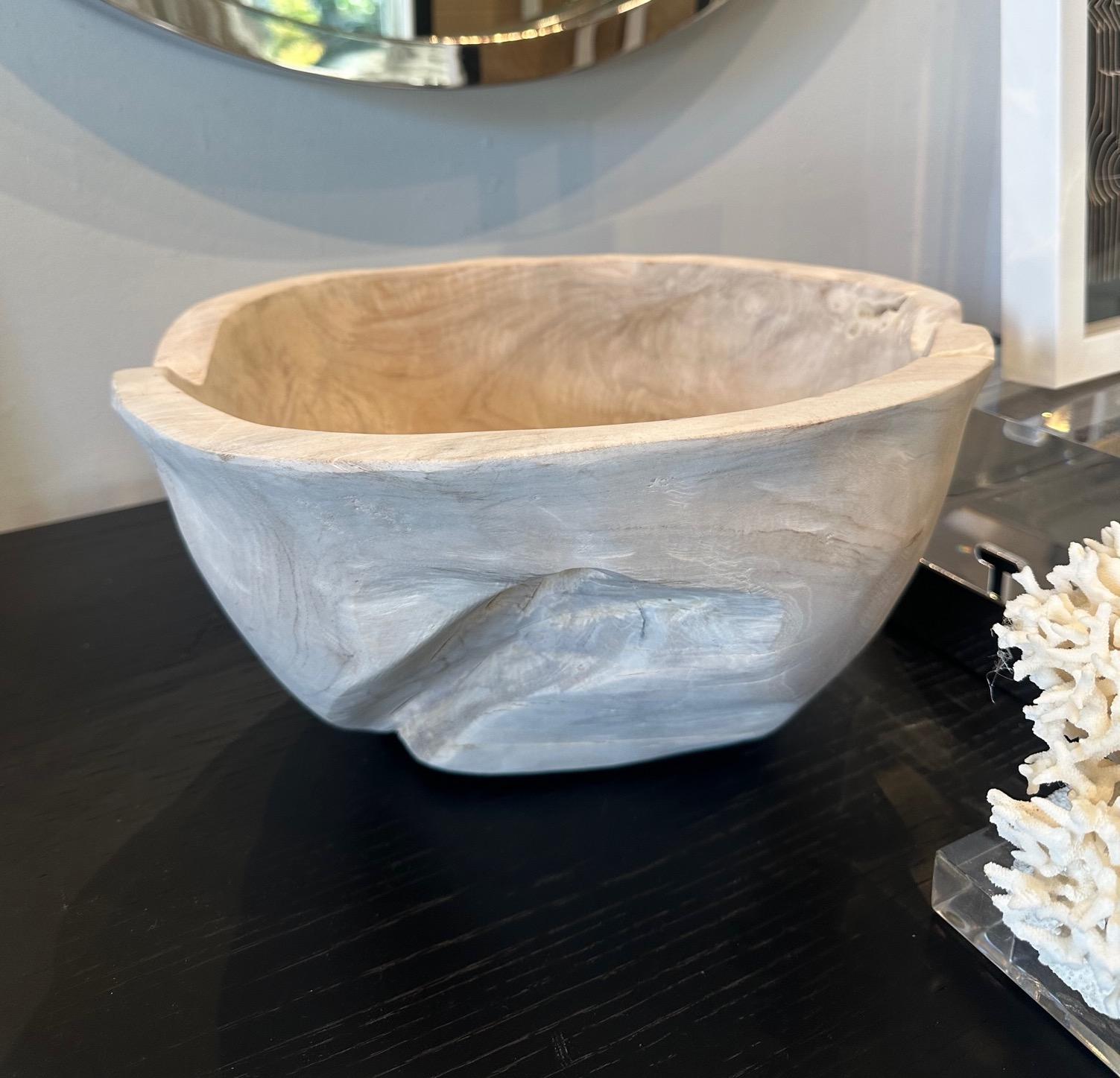 Organic Teak Bowl In Excellent Condition For Sale In New York, NY