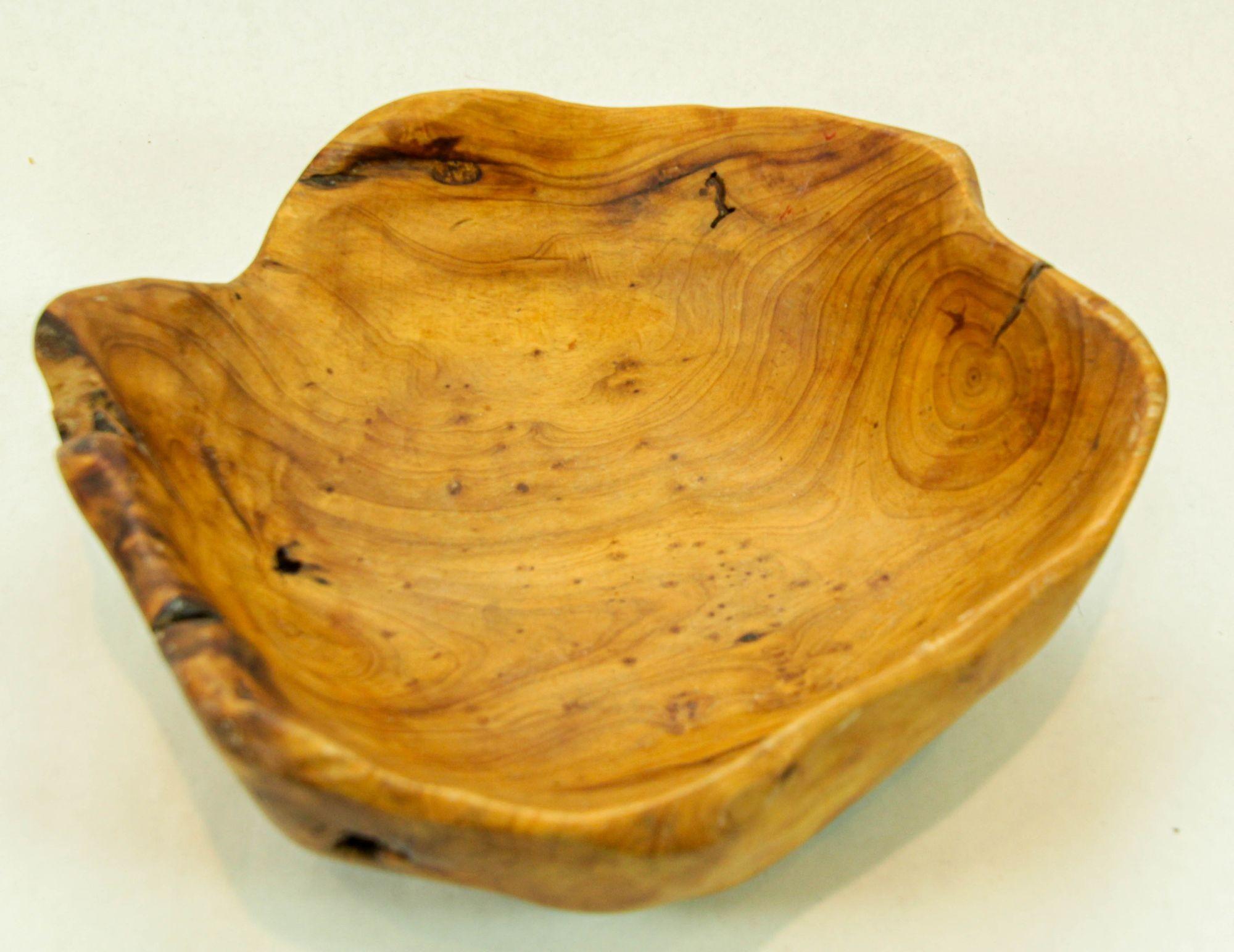 Vintage Organic unique sculpted teak burl wood root fruit bowl.Large Organic Natural Free Form Live Edge Sculptural Root Wood Vessel.A rustic teak burl wood bowl crafted on the island of Java, Indonesia with a oiled polished finish. The bowl burl