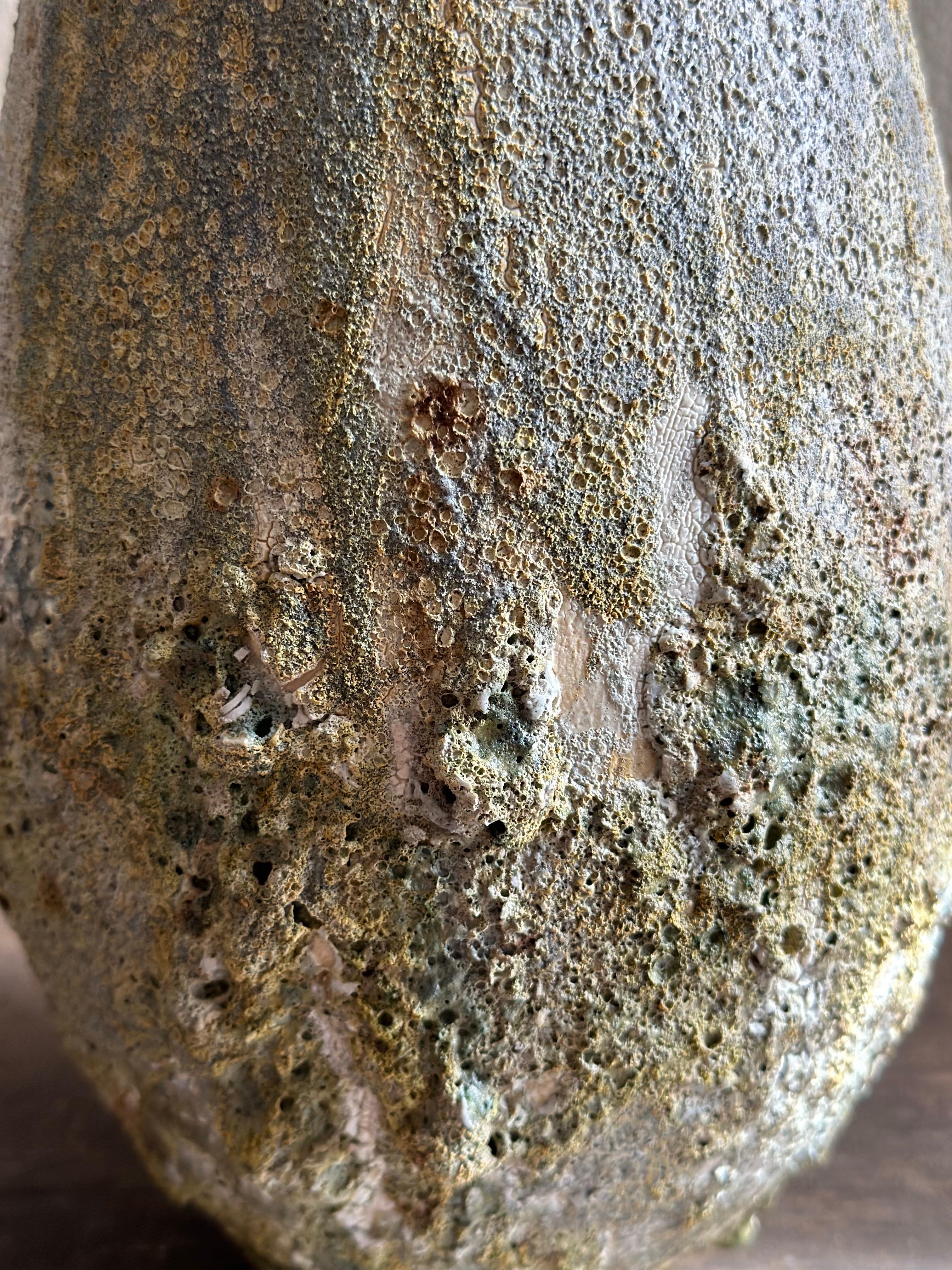 Vaso allungato verde a struttura organica In condizioni Nuovo in vendita a Pasadena, CA