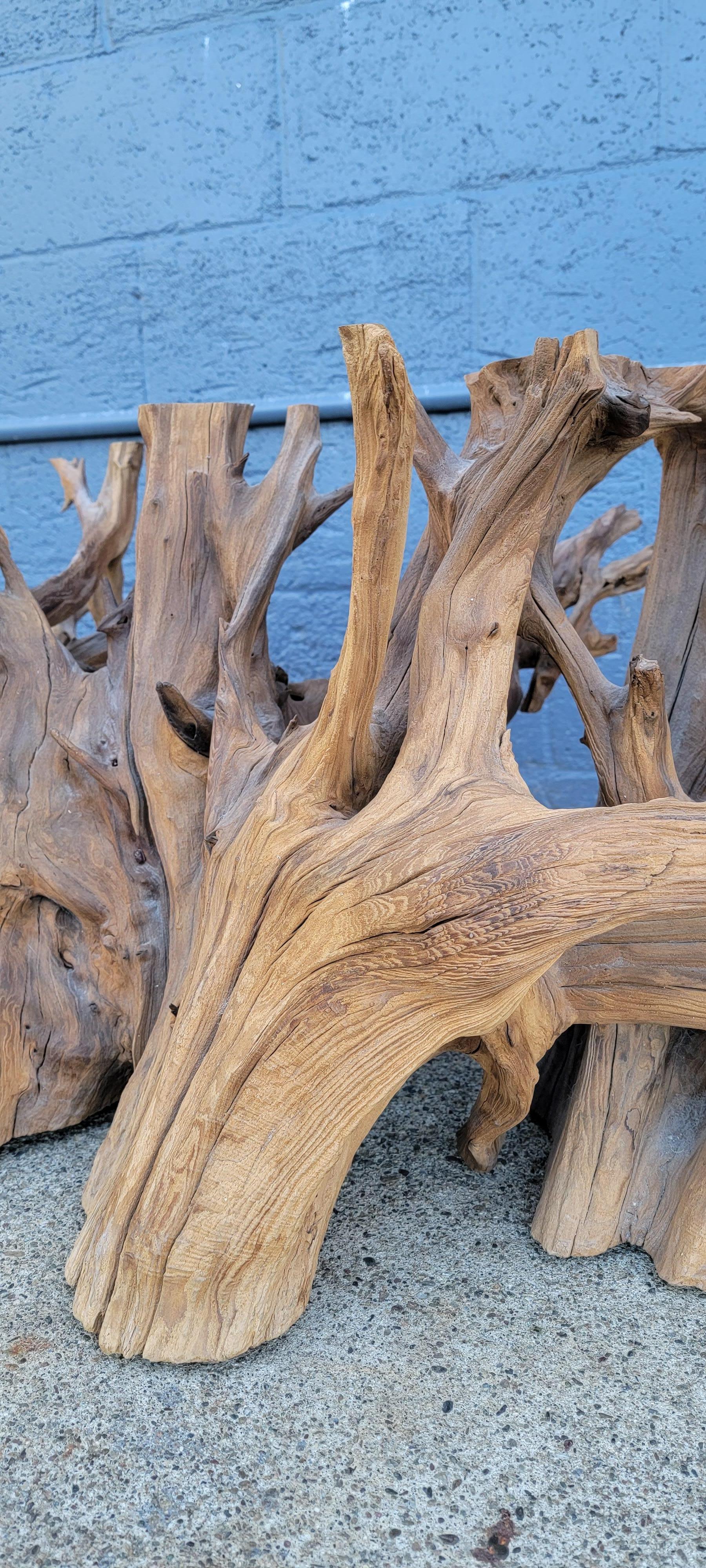 Organic Tree Root Coffee Table with Glass Top In Good Condition In Fulton, CA