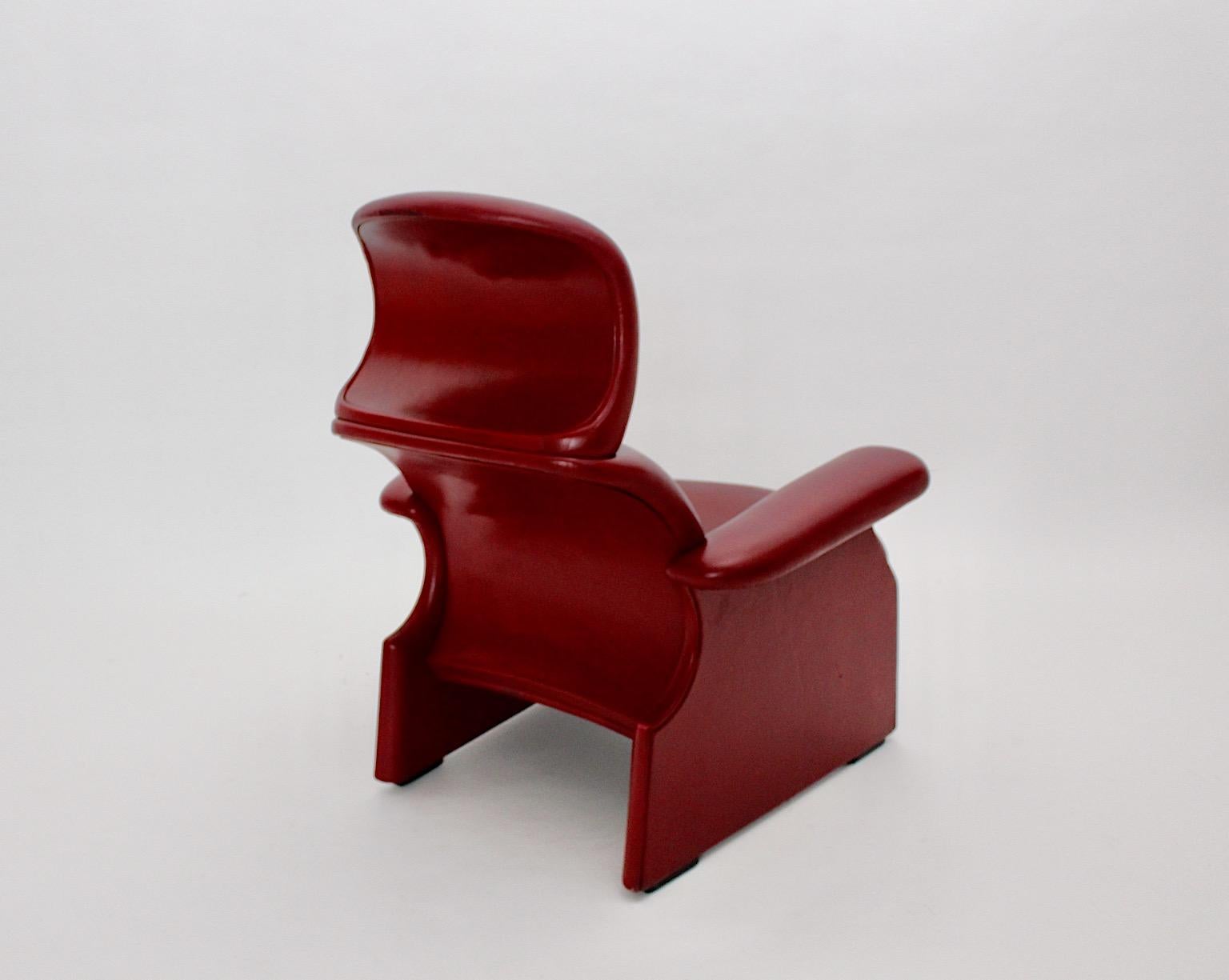 20th Century Organic Vintage Sculptural Red Lounge Chair by Achille & Piero Castiglioni 1960s For Sale