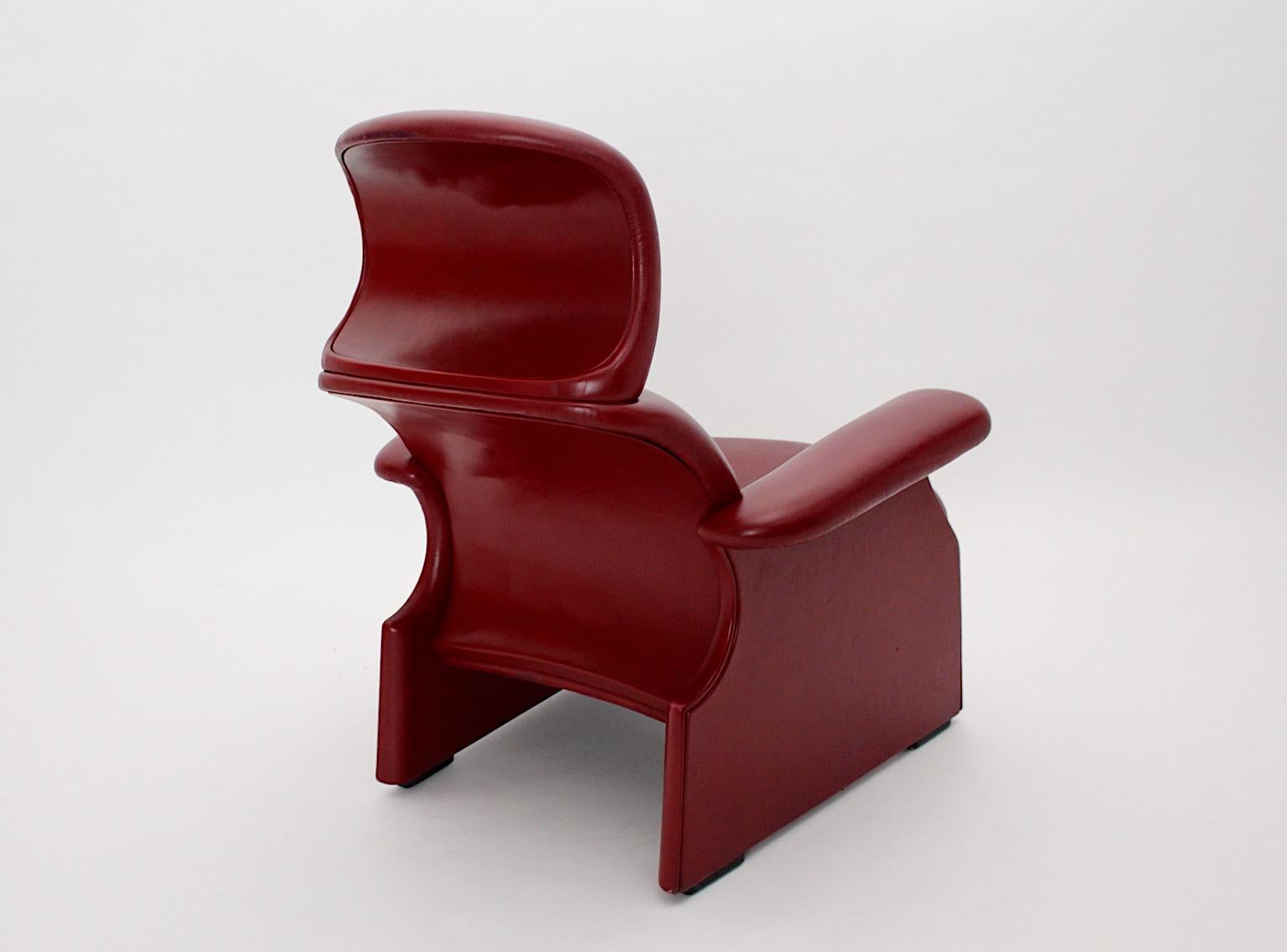Leather Organic Vintage Sculptural Red Lounge Chair by Achille & Piero Castiglioni 1960s For Sale