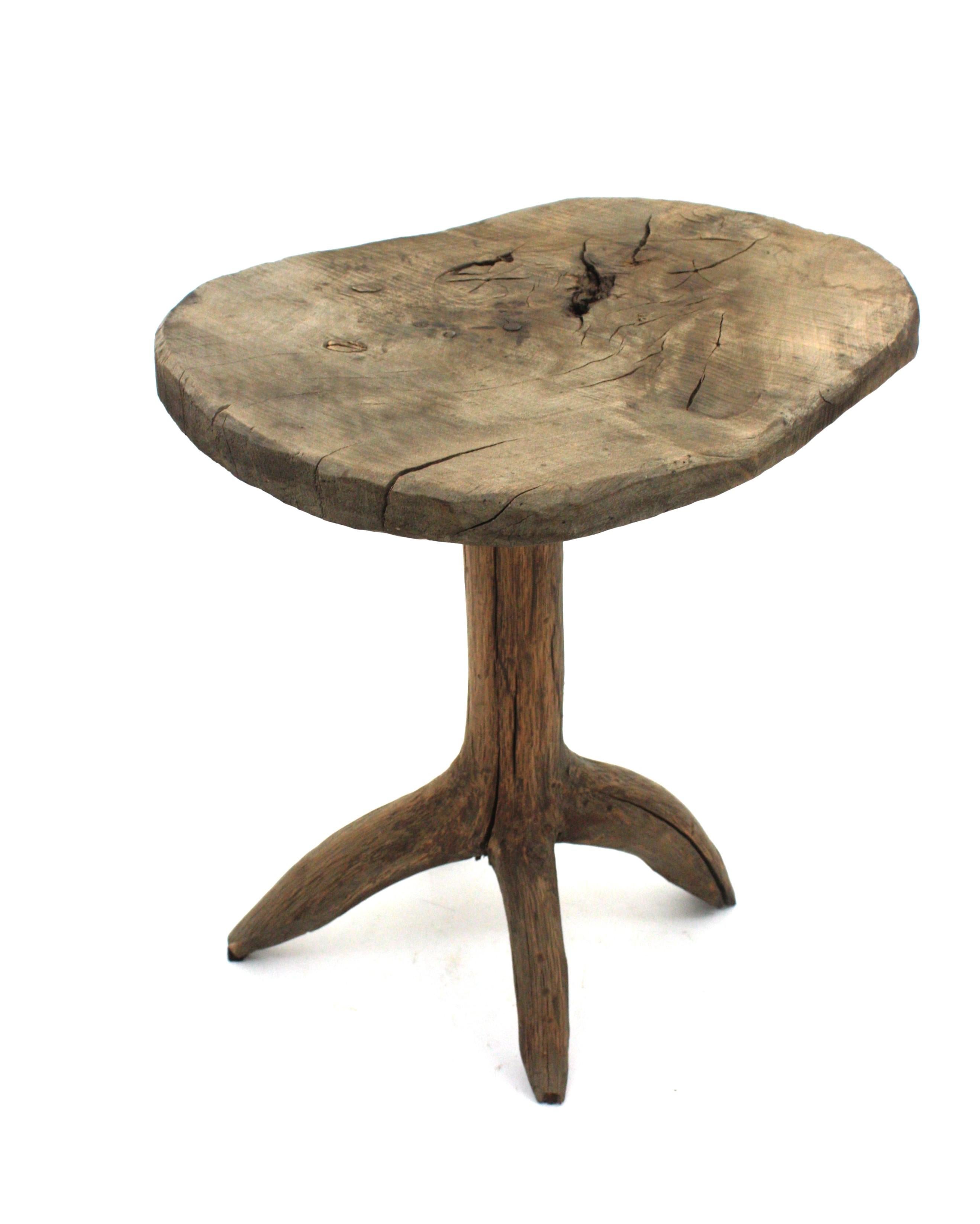 Organic Wabi Sabi Rustic Side Table, 1950s  In Good Condition For Sale In Barcelona, ES